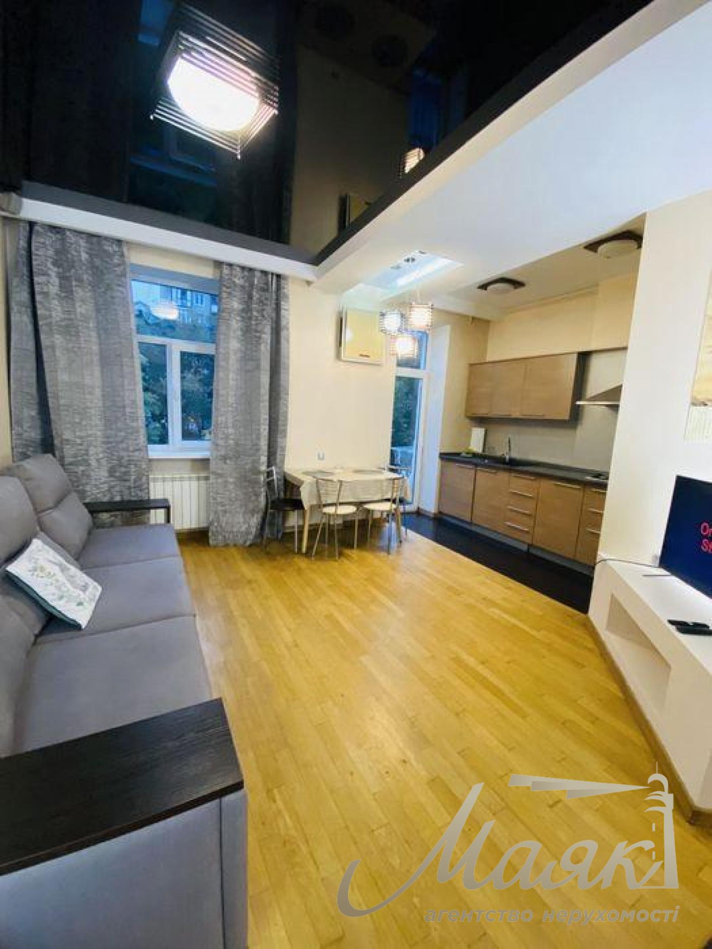 Продажа 3-к квартиры ул. Бассейная, Печерский р-н, Центр Киев