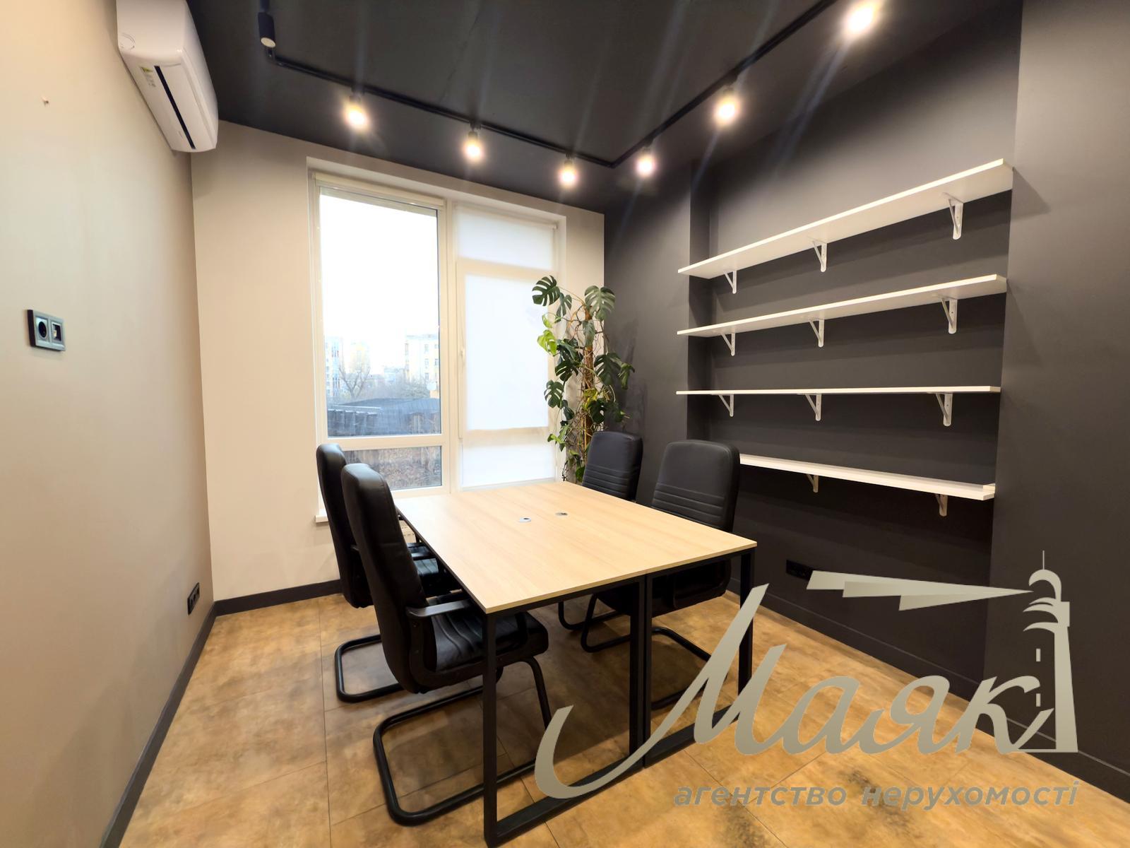 Оренда офісу 80м2 в ЖК Кадорр, Олімпійська