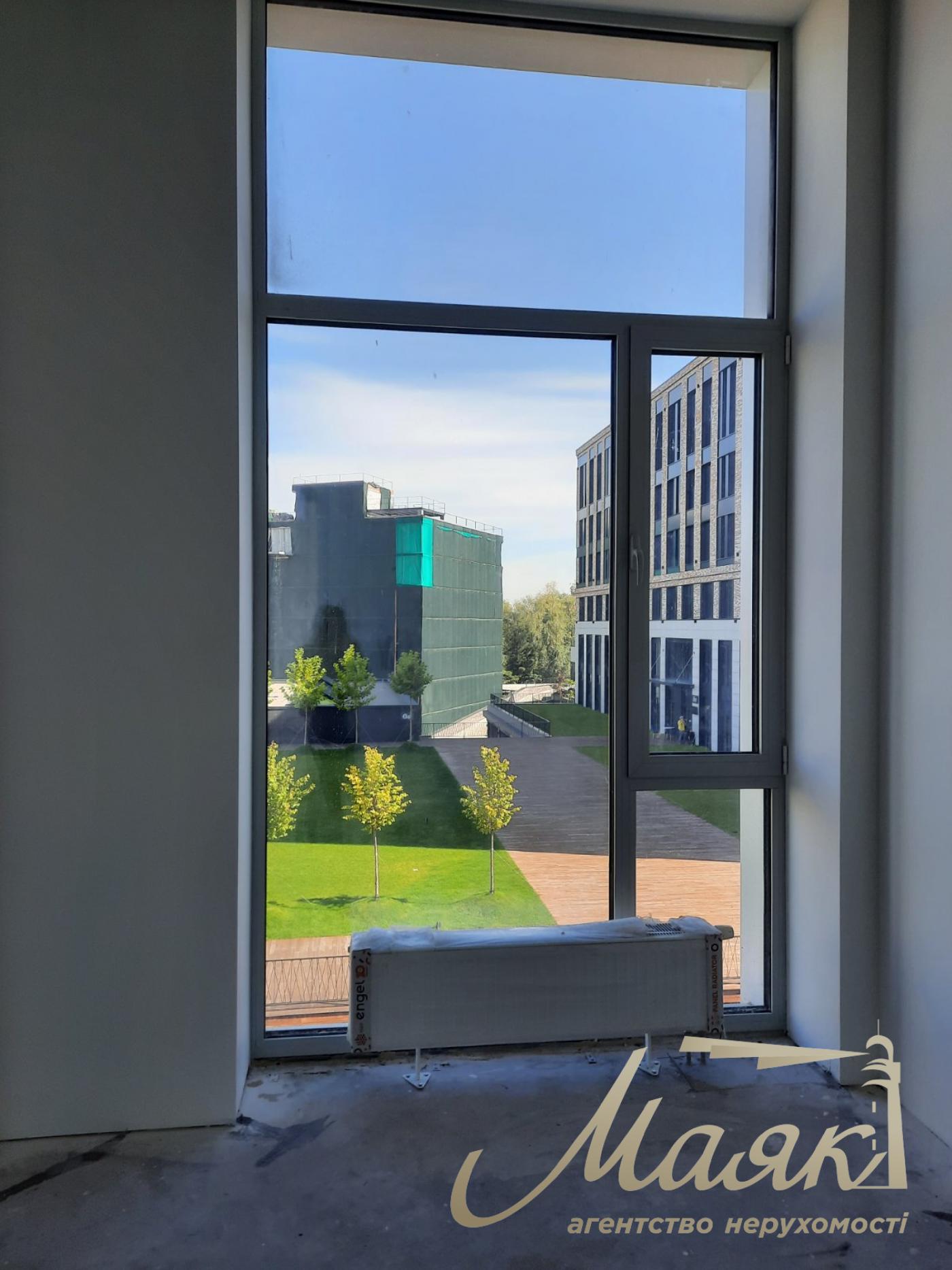 Office for rent 386,9 m² in business center City Garden, Goloseevsky district