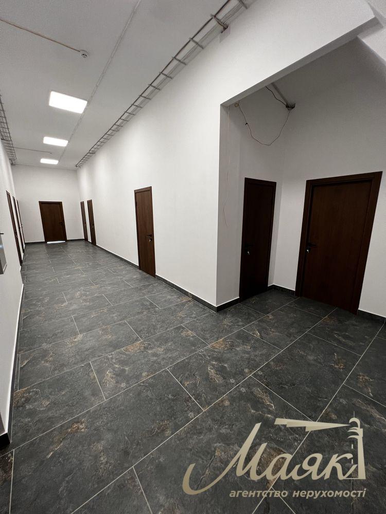 316 m² commercial space for rent in Podil; includes a GENERATOR