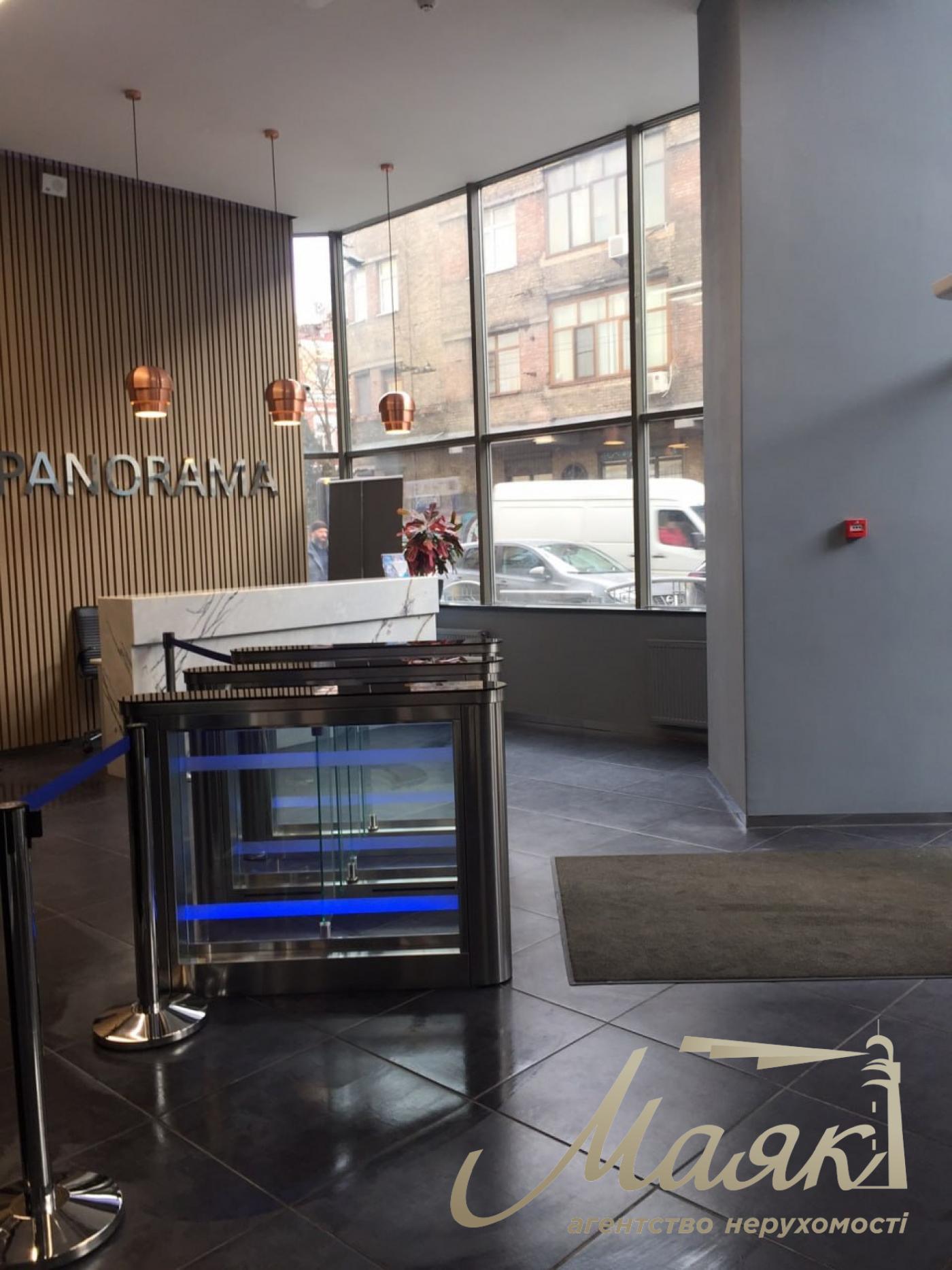Оренда офісу 650м2 в БЦ Панорама по вул.Велика Житомирська 20, Золоті Ворота.