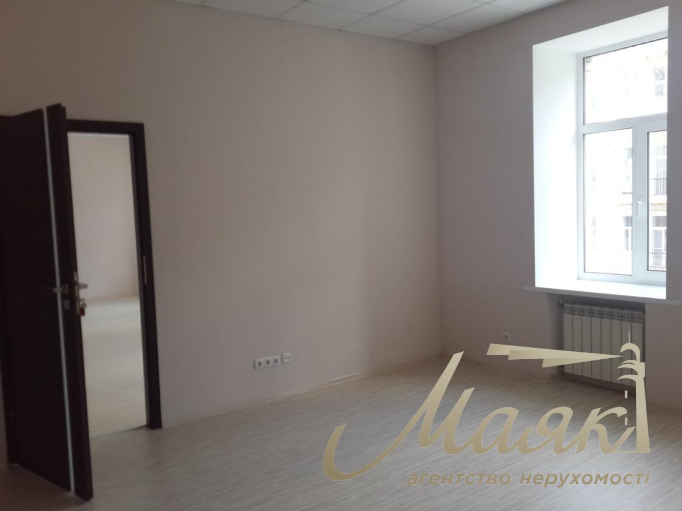 Продаж окремої будівлі в центрі Києва, вул. Шота Руставелі