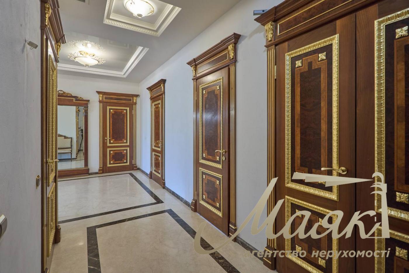 Оренда 4 кімнатної квартири, 163 м, Жилянська 30а, Голосіївський район