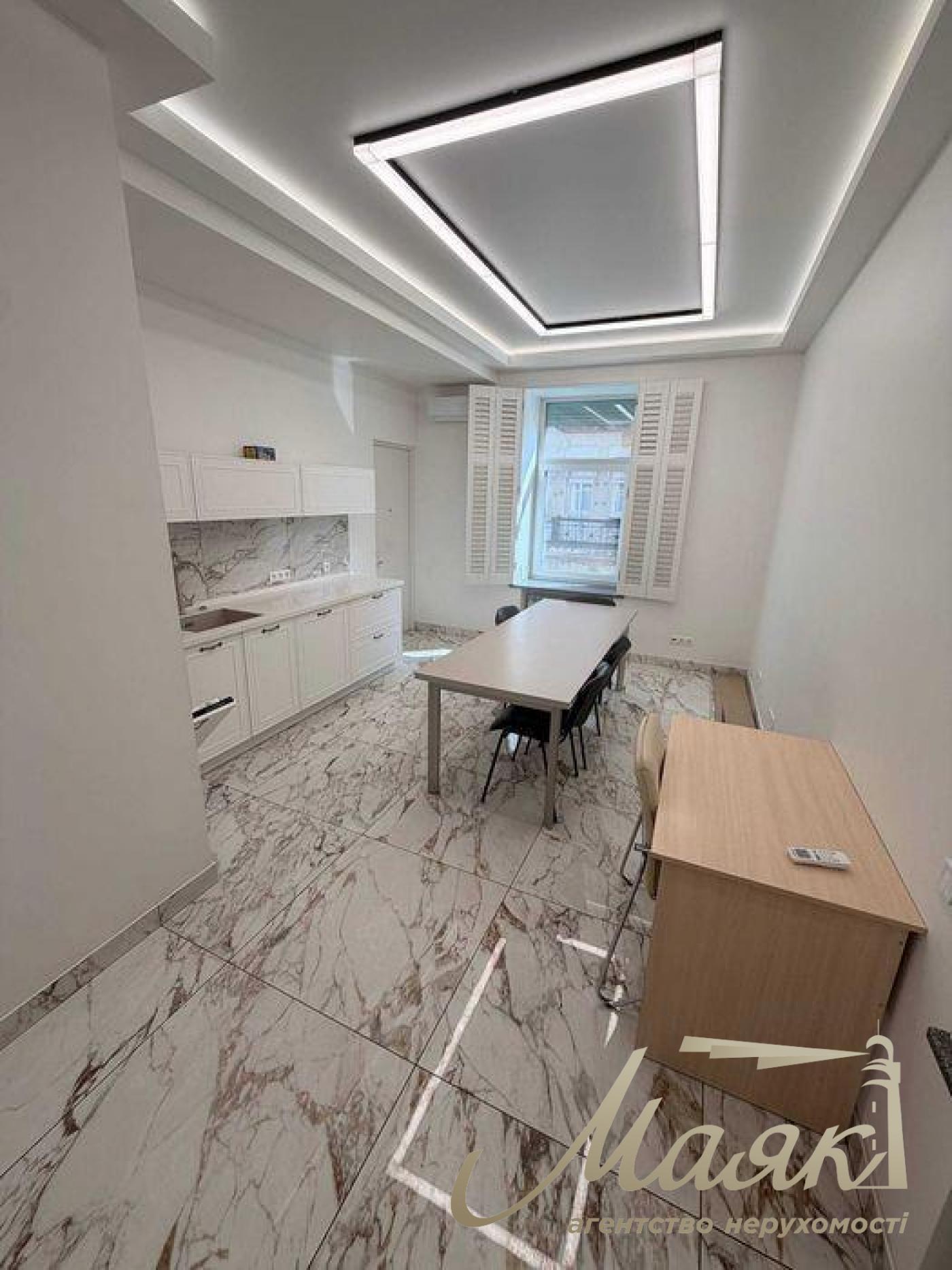 Office for rent 150 sq.m.sq. Shota Rustaveli