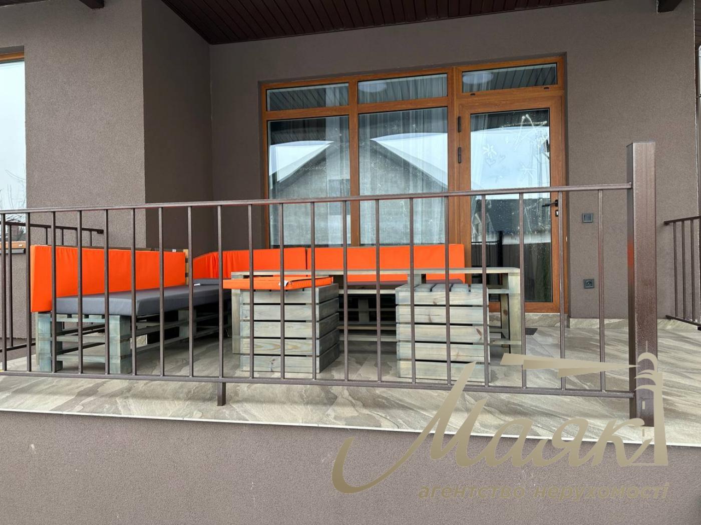 Оренда одноповерхового будинку 160м2 у Києві з повною автономією