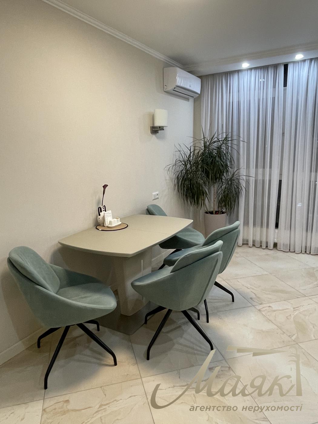 Оренда 3-кімнатної квартири ЖК Французький Квартал 2 вул. Джона Маккейна 3а