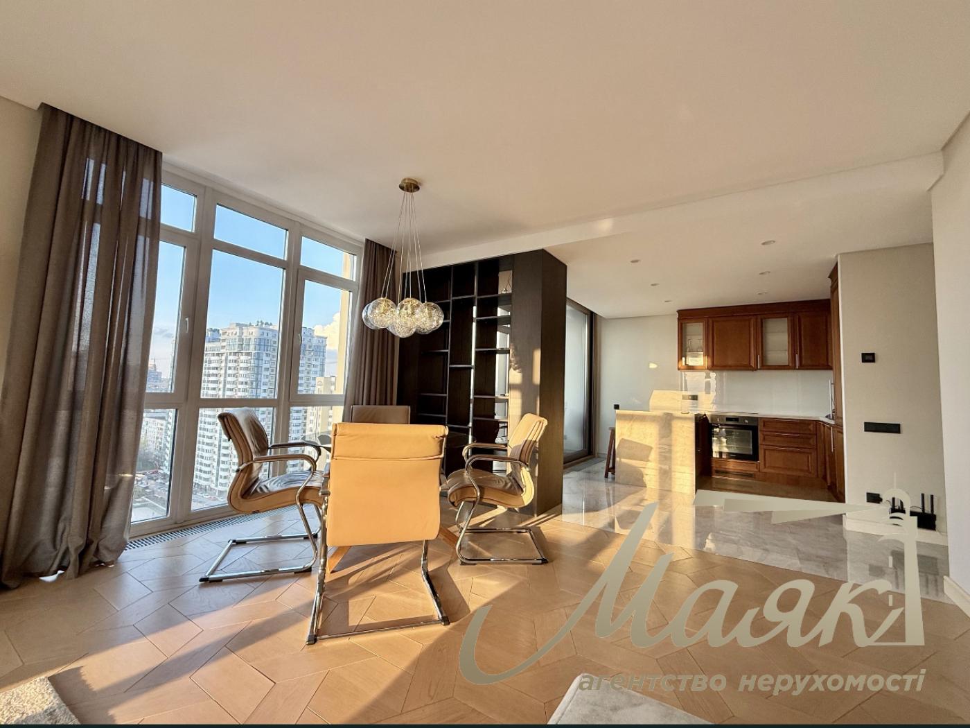 Аренда 1к 80м квартиры в ЖК Подвисоцкий, Печерский район