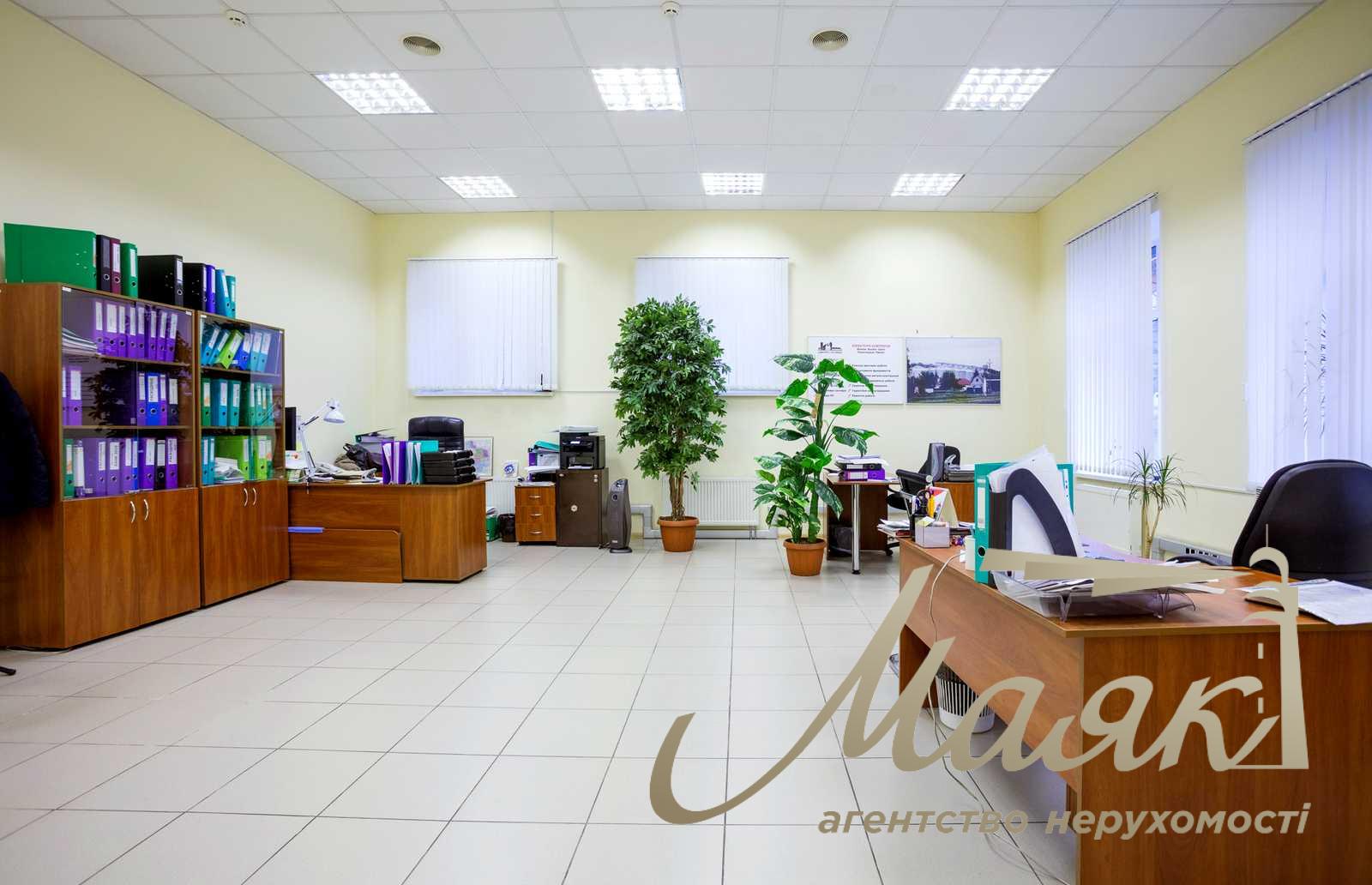 Оренда офісу площею 238 м² на вул. В'ячеслава Черновола, 25, Шевченківський