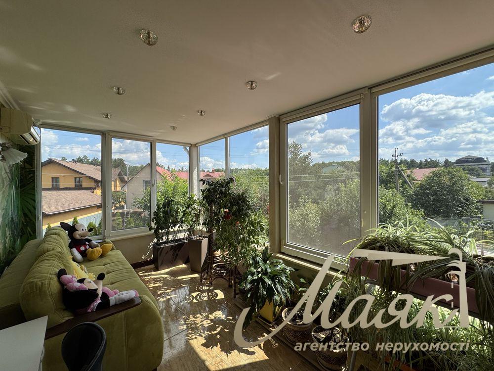 Продажа дома 260 м² с гостевым домом и баней c.Романков у Голубого озера, 10 соток, Обуховское направление, Киевская область.