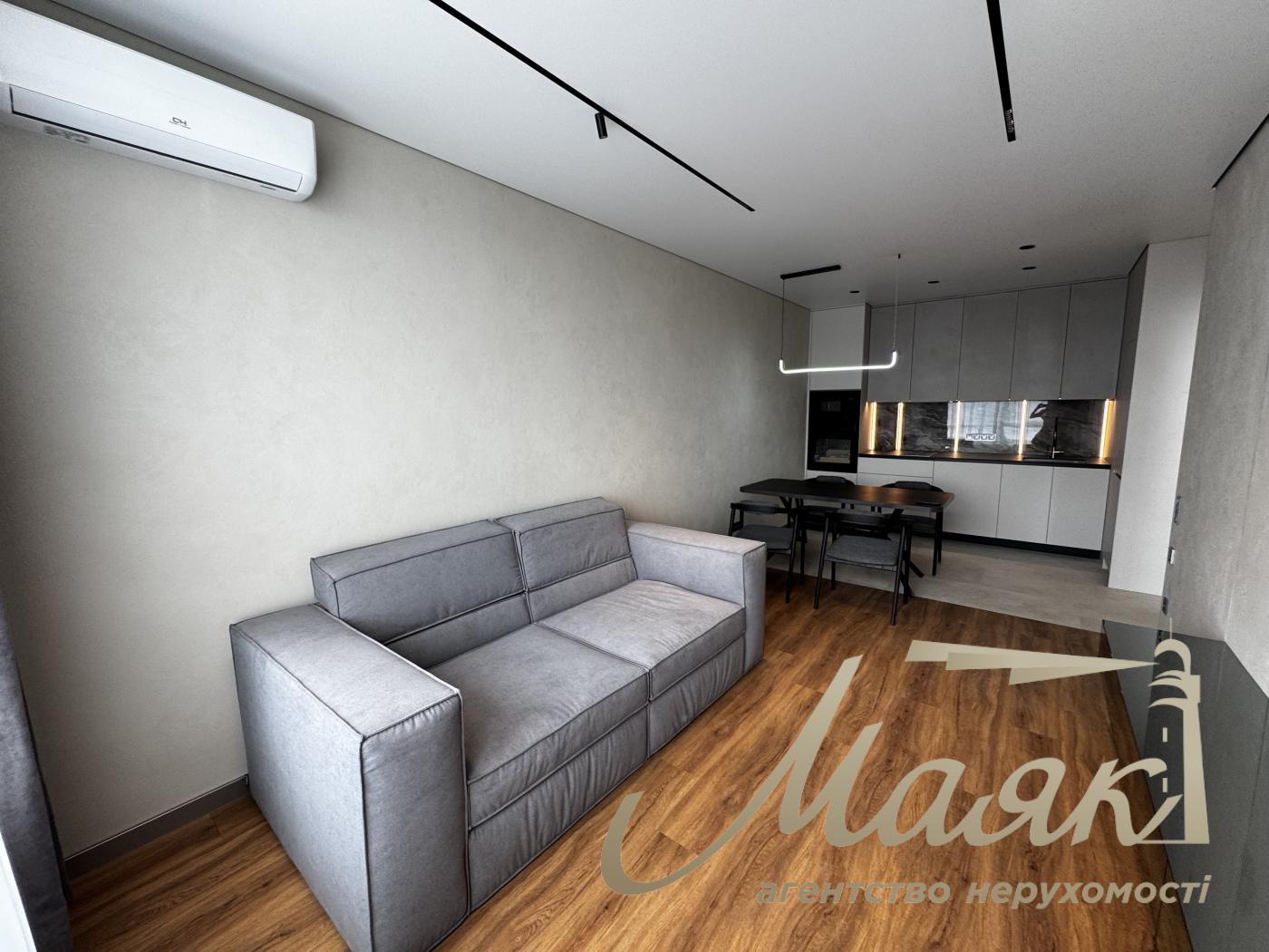 For sale 3-bedroom apartment in LCD Great