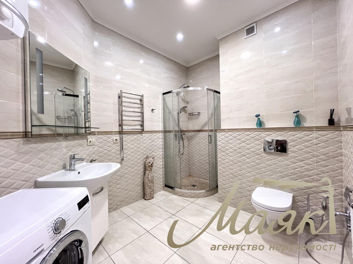 Аренда 3-х комнатной квартиры на Печерске в ЖК по ул. Евгения Коновальца 36В