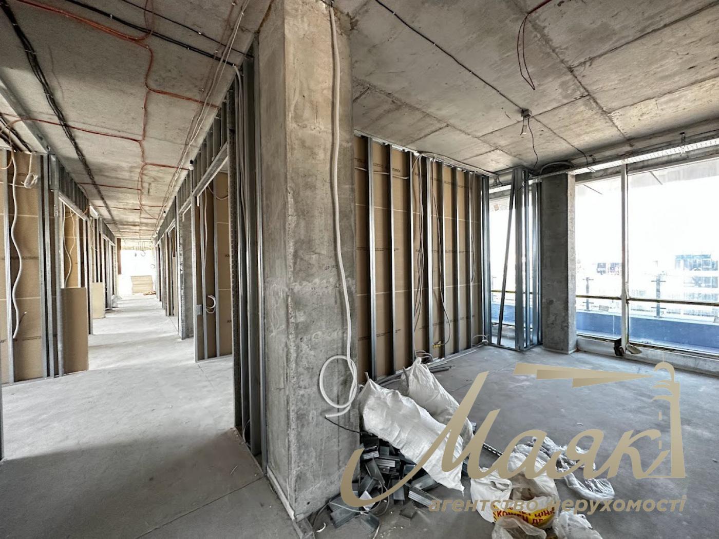 Продаж будівлі Трініті, 6 500м2, вул. Товарна, Пчерськ