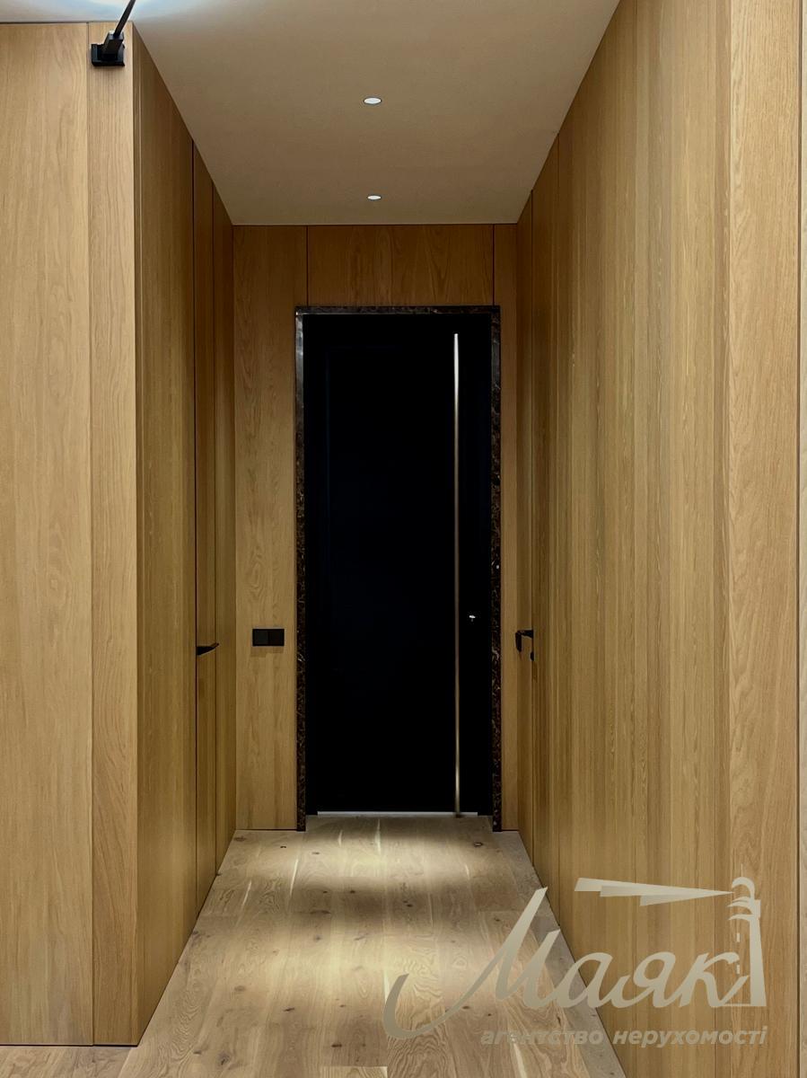 Продажа офиса премиум-класса 162 м² в БЦ Carnegie Tower, Киев