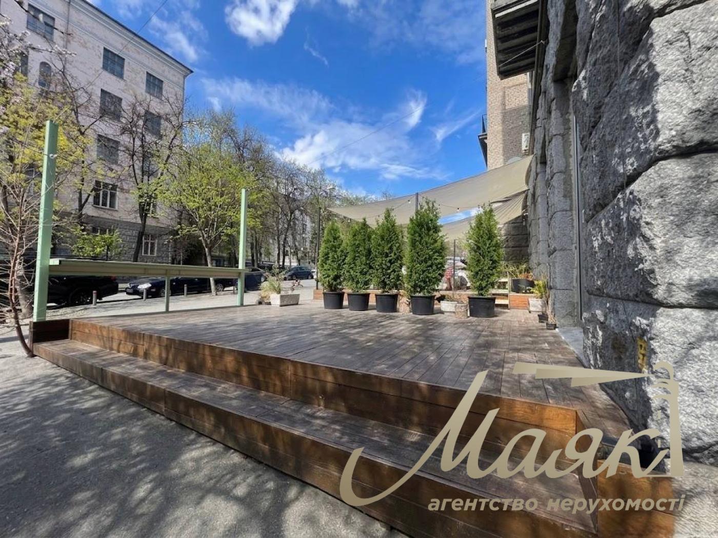 Rent of premises (65m2) on Vladimirskaya str. 69