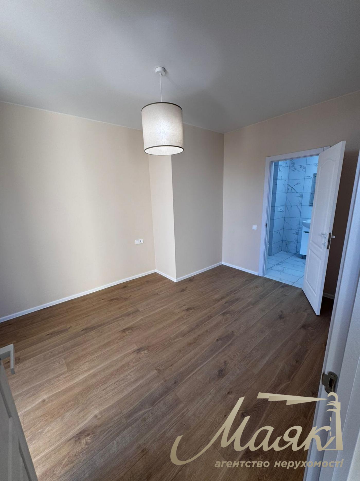 Аренда квартиры 54м2 под офис в ЖК Славутич, ул. Заречная, Осокорки, Киев