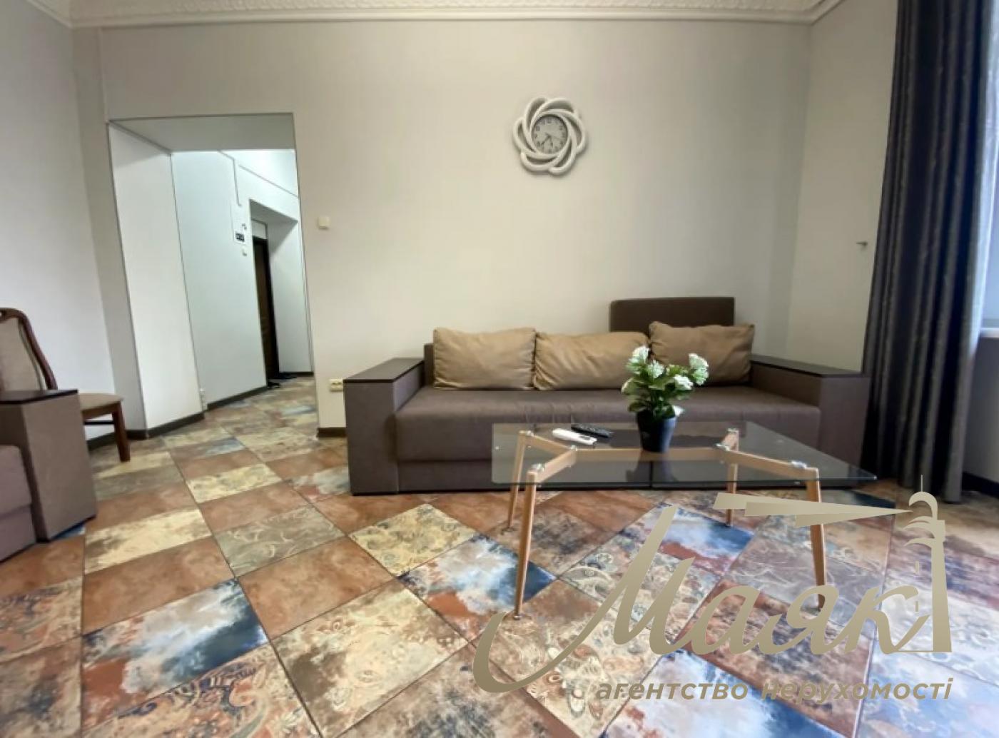 Оренда 3х кімнатної квартири, вул. Софіївська1, Майдан Незалежності