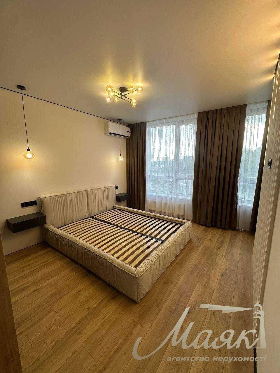 Продаж 2-кімнатної квартири, 46 м², ЖК «Світло Парк»