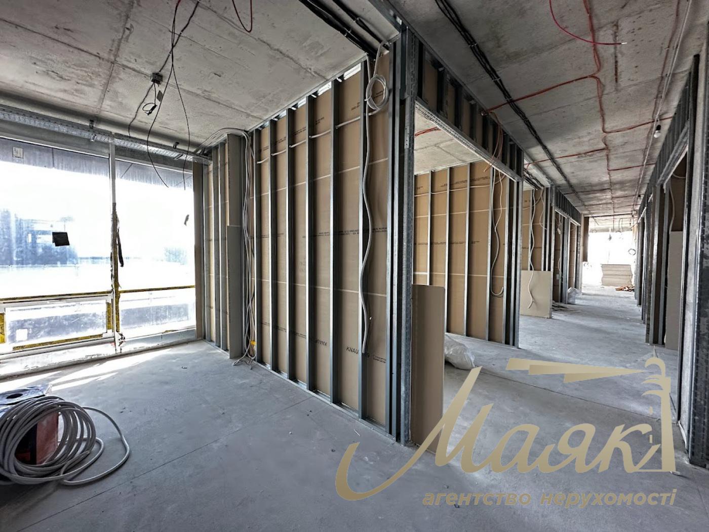 Продаж будівлі Трініті, 6 500м2, вул. Товарна, Пчерськ