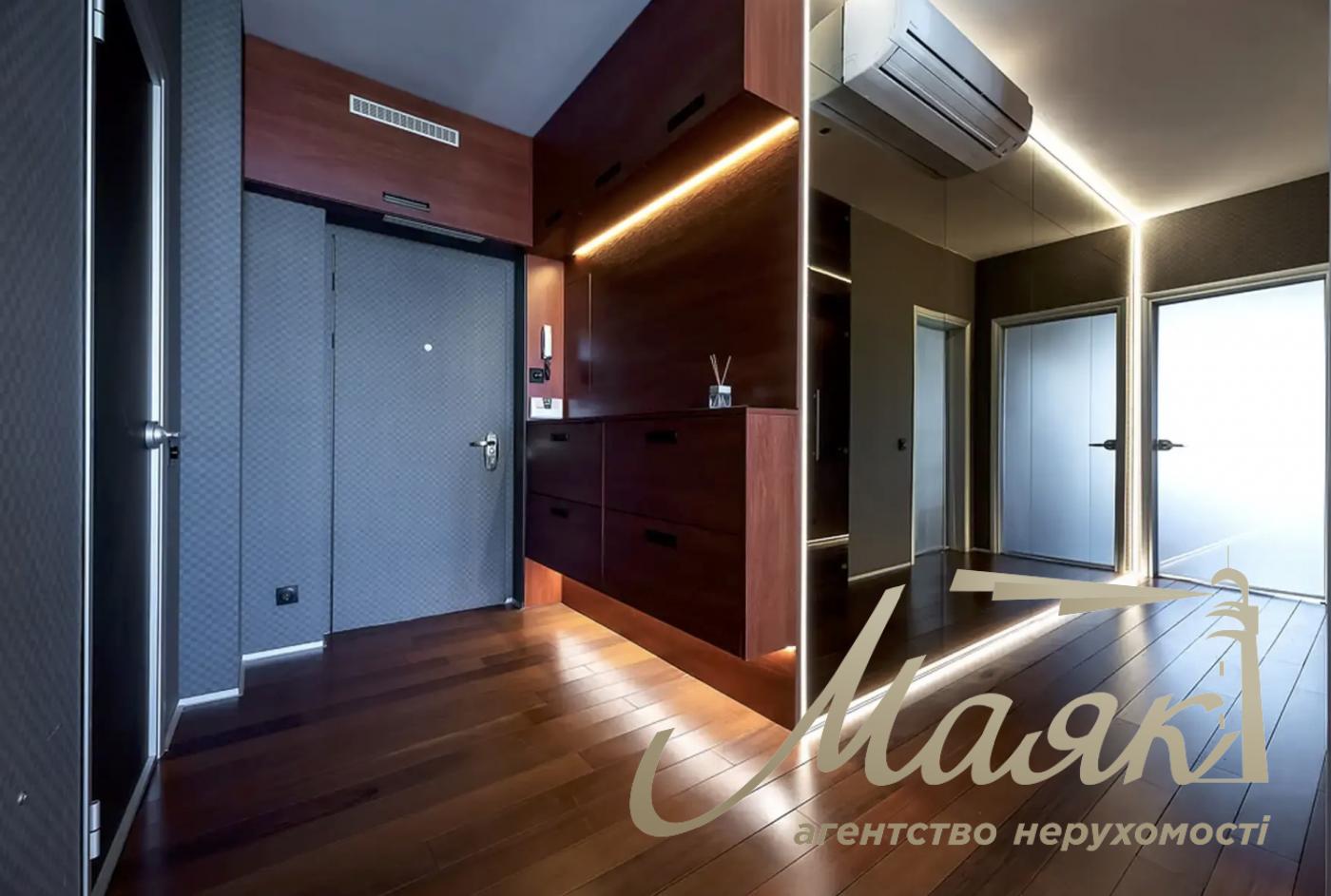Продаж 3-кімнатної квартири площею 91,2 м² у ЖК «Park Avenue VIP»
