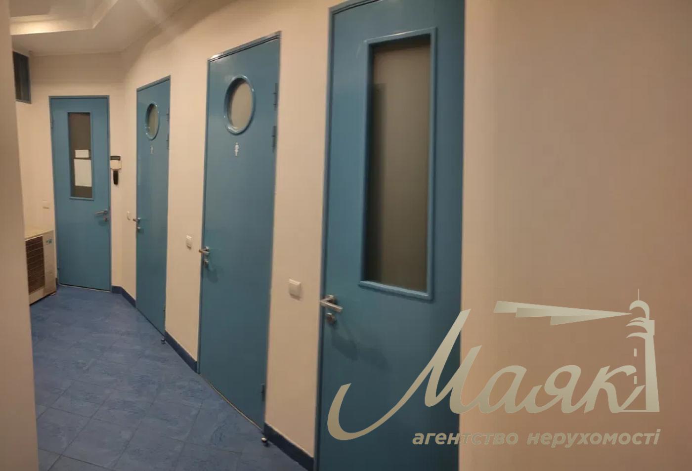 Оренда офісу площею 220 м² у ЖК «Царський», вул. Старонаводницька, Верхній Печерськ