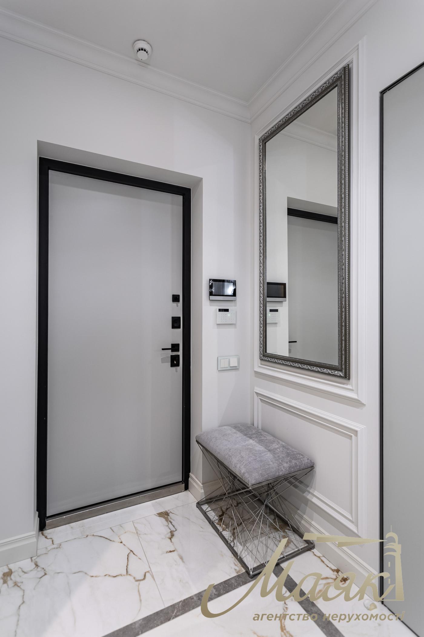 Продажа видовой 3-комнатной квартиры в ЖК Tetris Hall, ул. Ивана Федорова, 2а