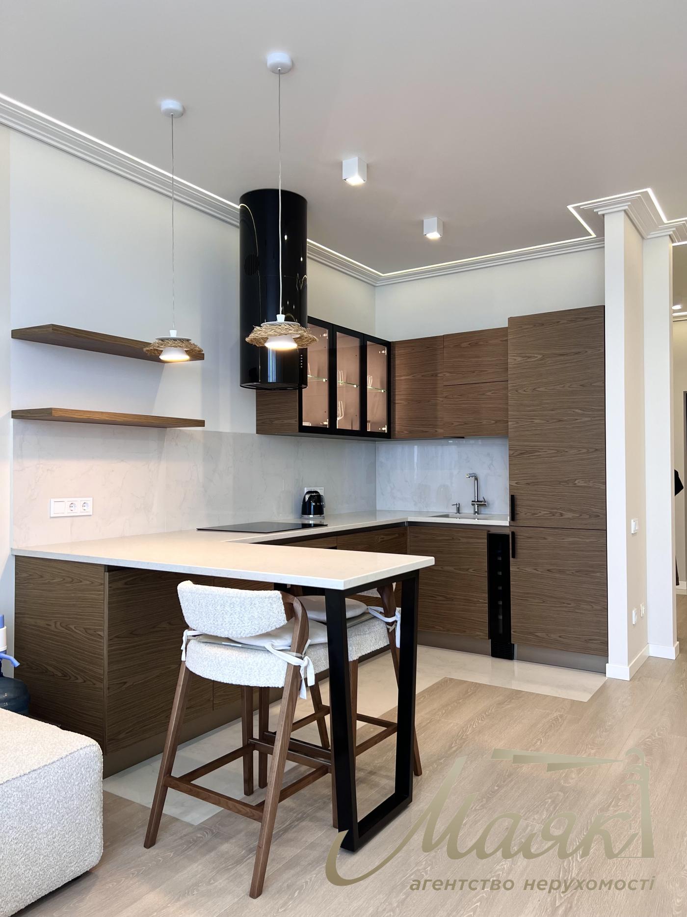 Продаж 1-кімнатної квартири з гарним видом (58,4 м²) у ЖК «Riverstone», вул. Дніпровська Набережна, 10-Д