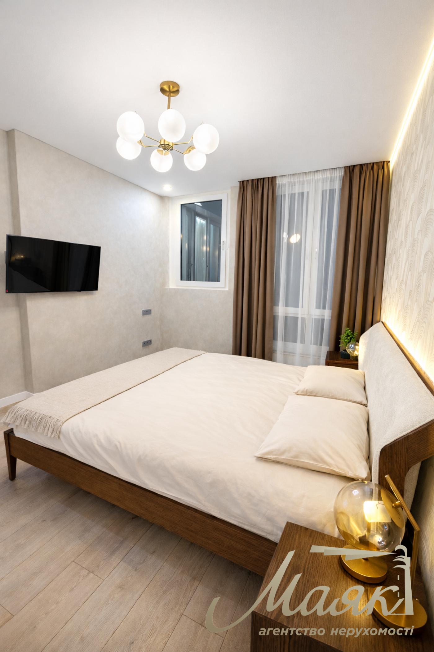 Продаж 3-х кімнатної квартири в ЖК Новопечерська Вежа