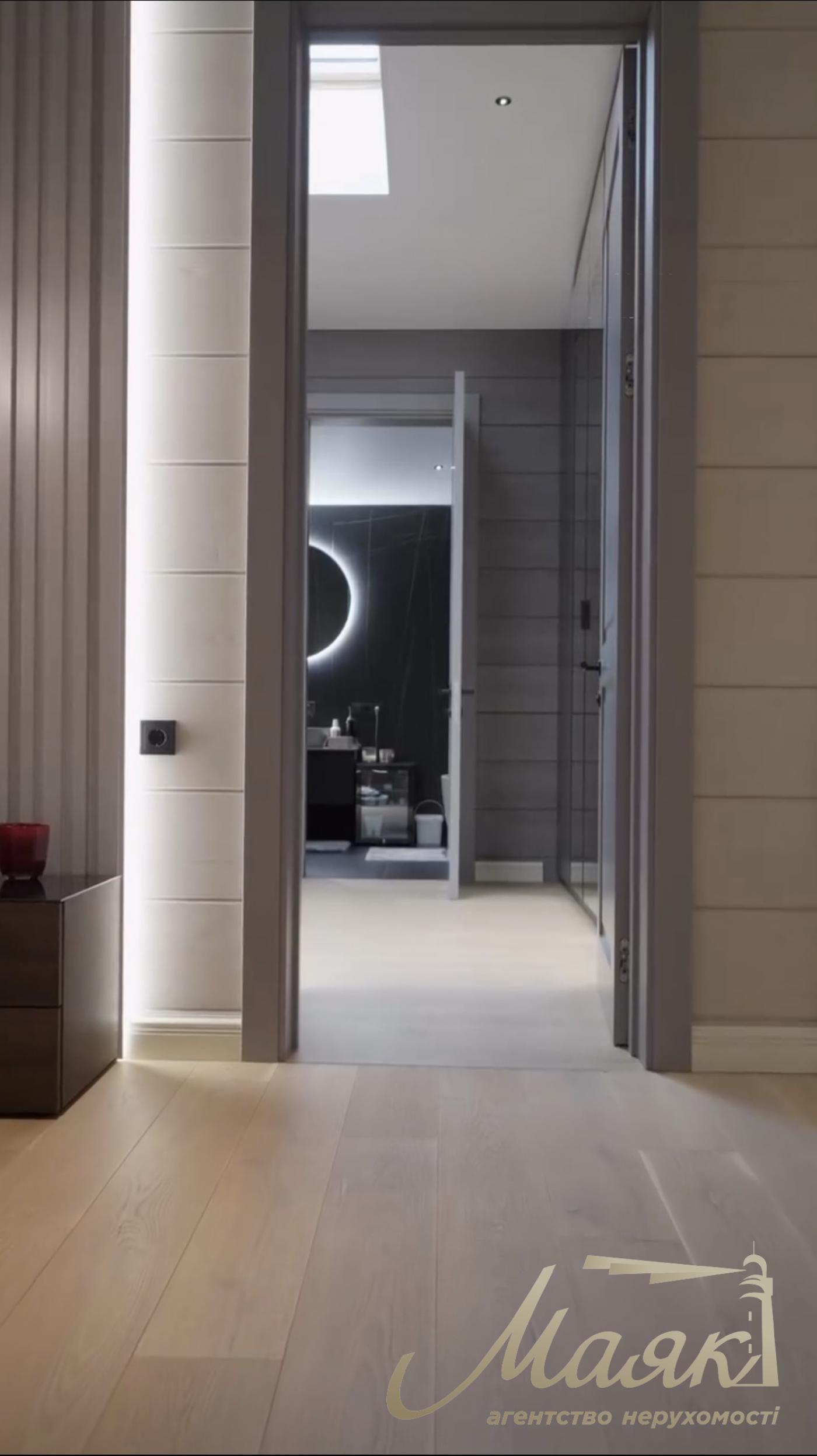 Продажа стильного 5-комнатного дома 377 м² в хуторе Мриги, Конча-Заспа, Голосеевский район Киева