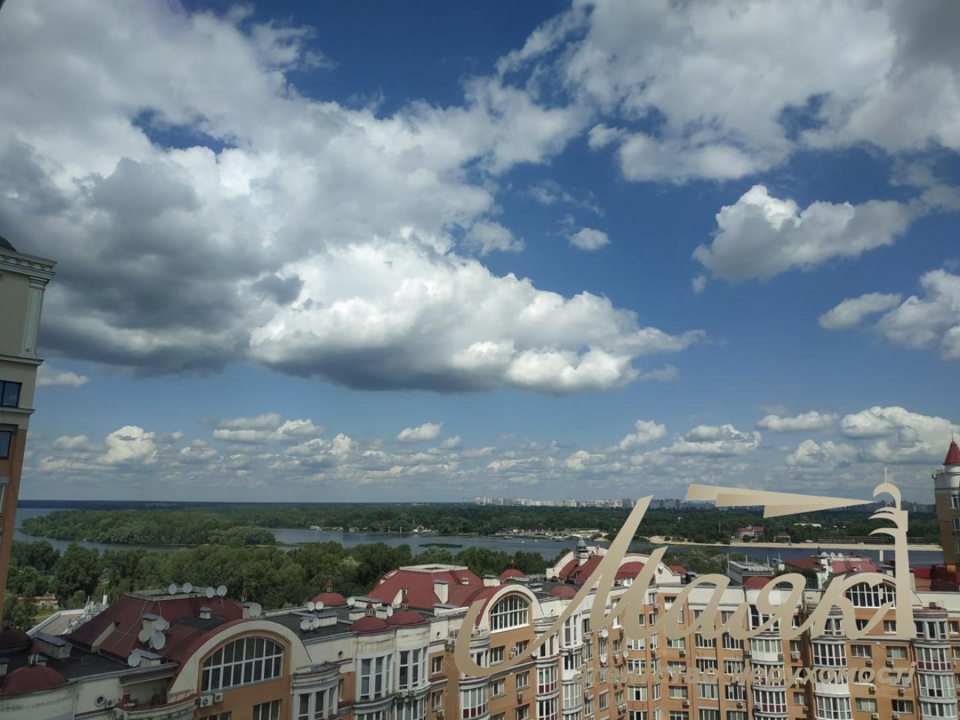 Продаж трирівневого панорамного пентхауса 327м2 в Оболонських Липках, проспект Івасюка, Оболонь