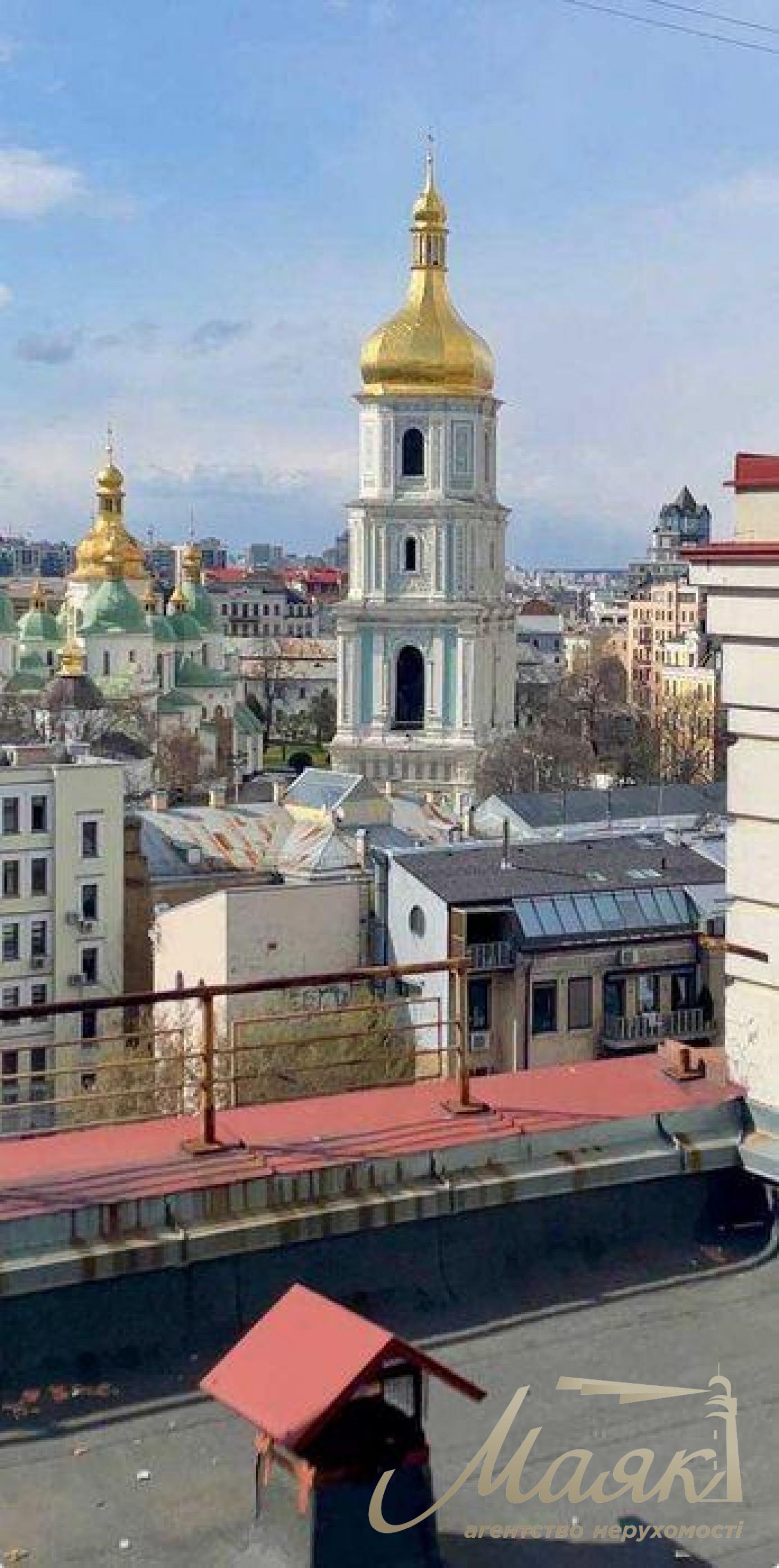 Аренда 3-комнатной квартиры в элитном доме на ул. Ирининская