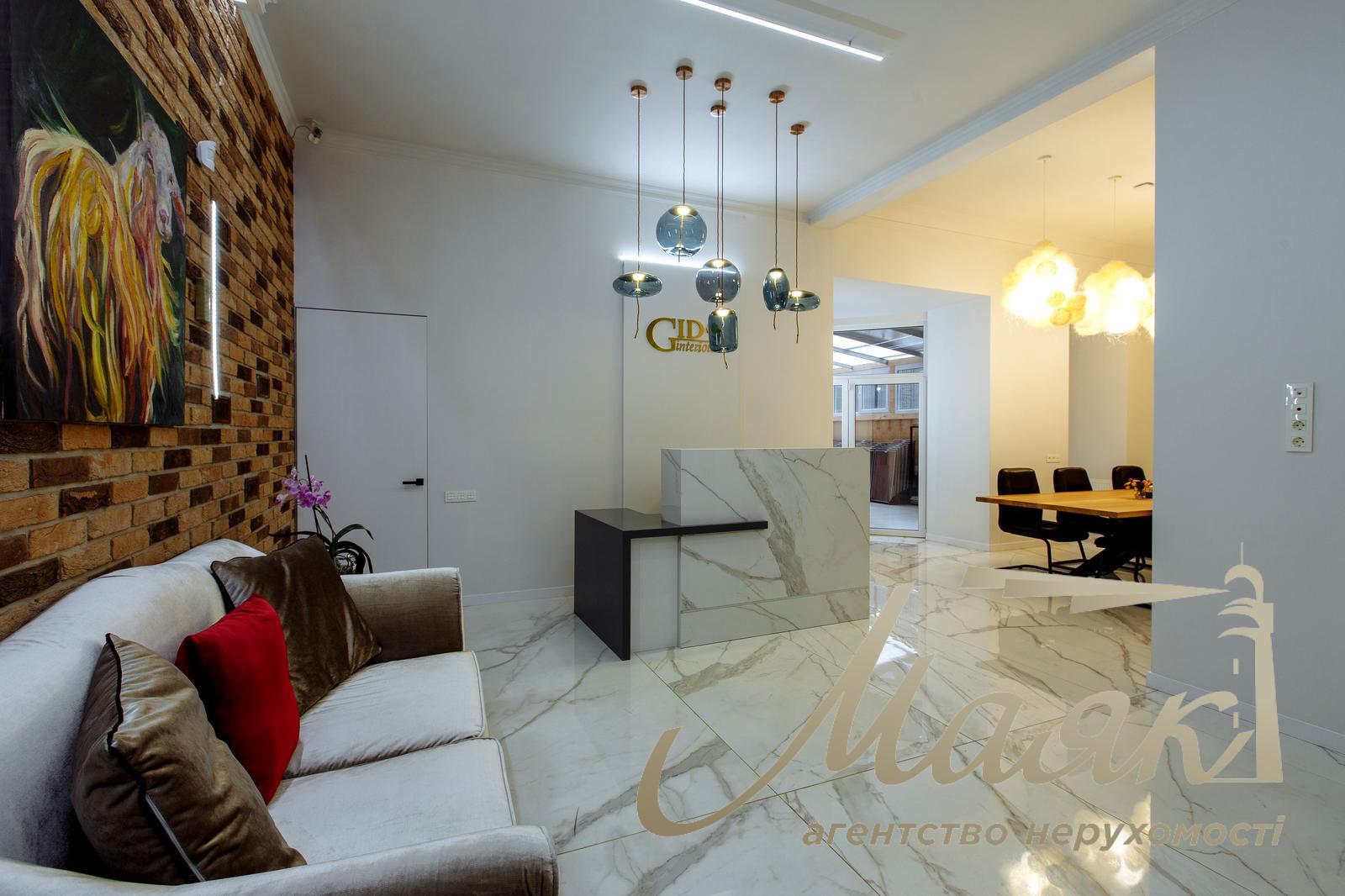 Оренда мебльованого офісу 180 кв.м вул. Шота Руставелі вул., 30-Б