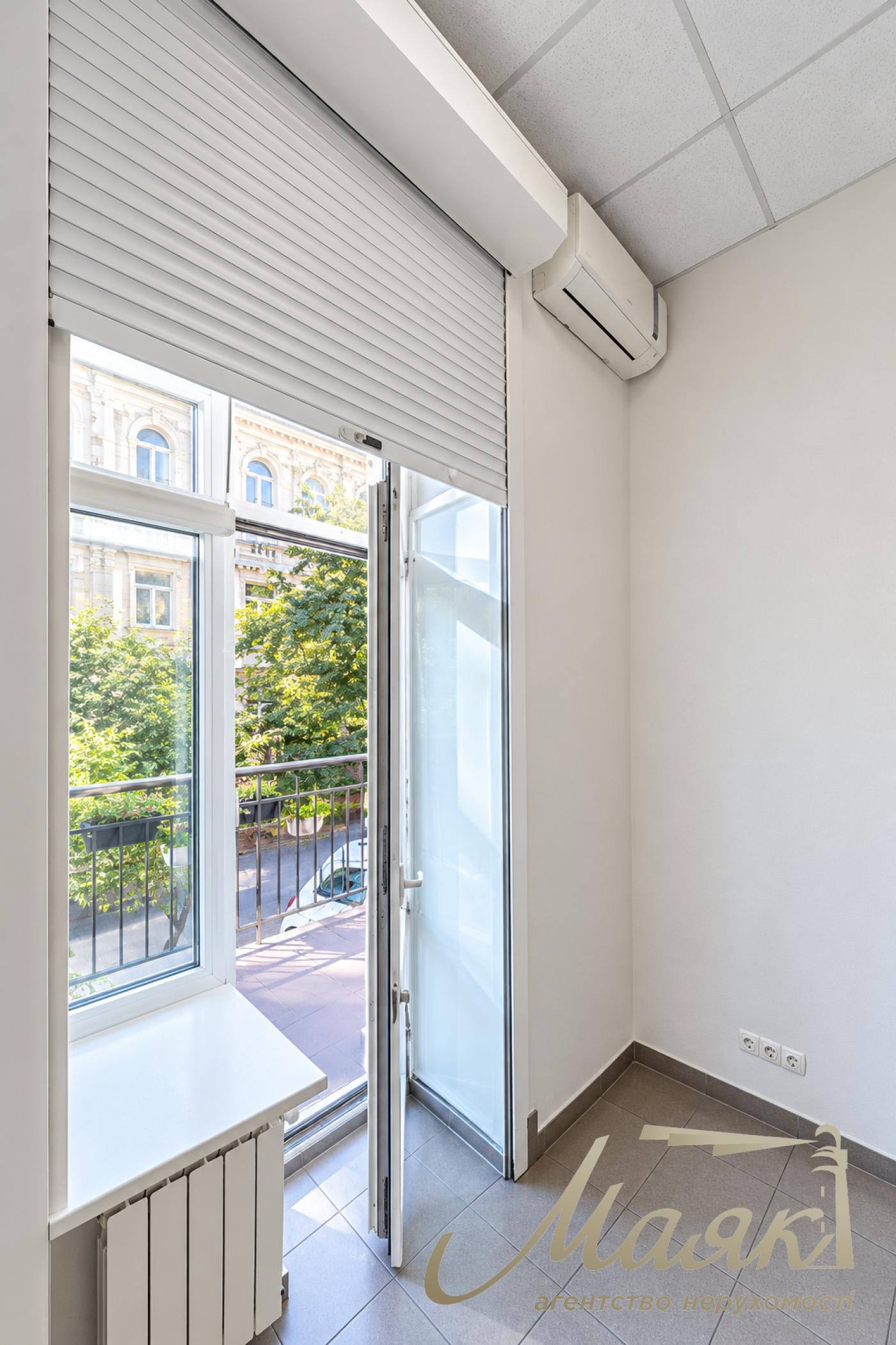 Продаж комерційного приміщення з гарним видом площею 80 м² у центрі Києва | Скоропадського, 17-А | Орендний бізнес
