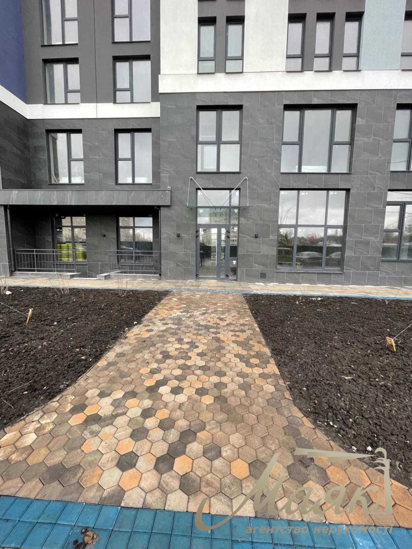 Оренда фасадного приміщення 124 кв.м на вул. Народного Ополчення в ЖК Sky Avenue