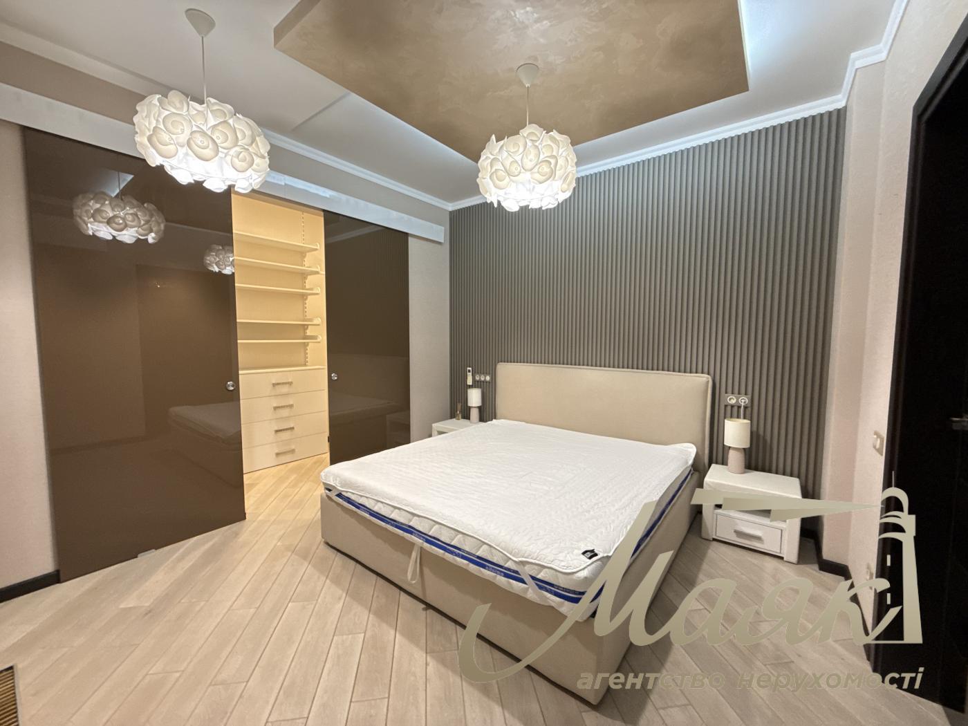 Оренда 3-кімнатної квартири площею 121 м² у ЖК «Новопечерські Липки», вул. Андрія Верхогляда (Михайла Драгомирова), 3, Печерськ