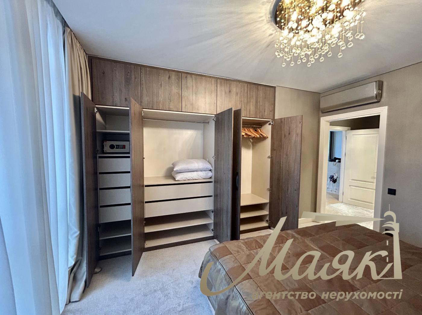 Аренда 1к 80м квартиры в ЖК Подвисоцкий, Печерский район