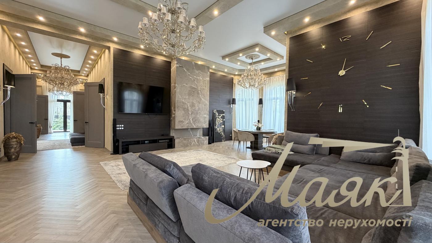 Оренда одноповерхового будинку 250 м² в с. Віта-Поштова в марокканському стилі, Київська область