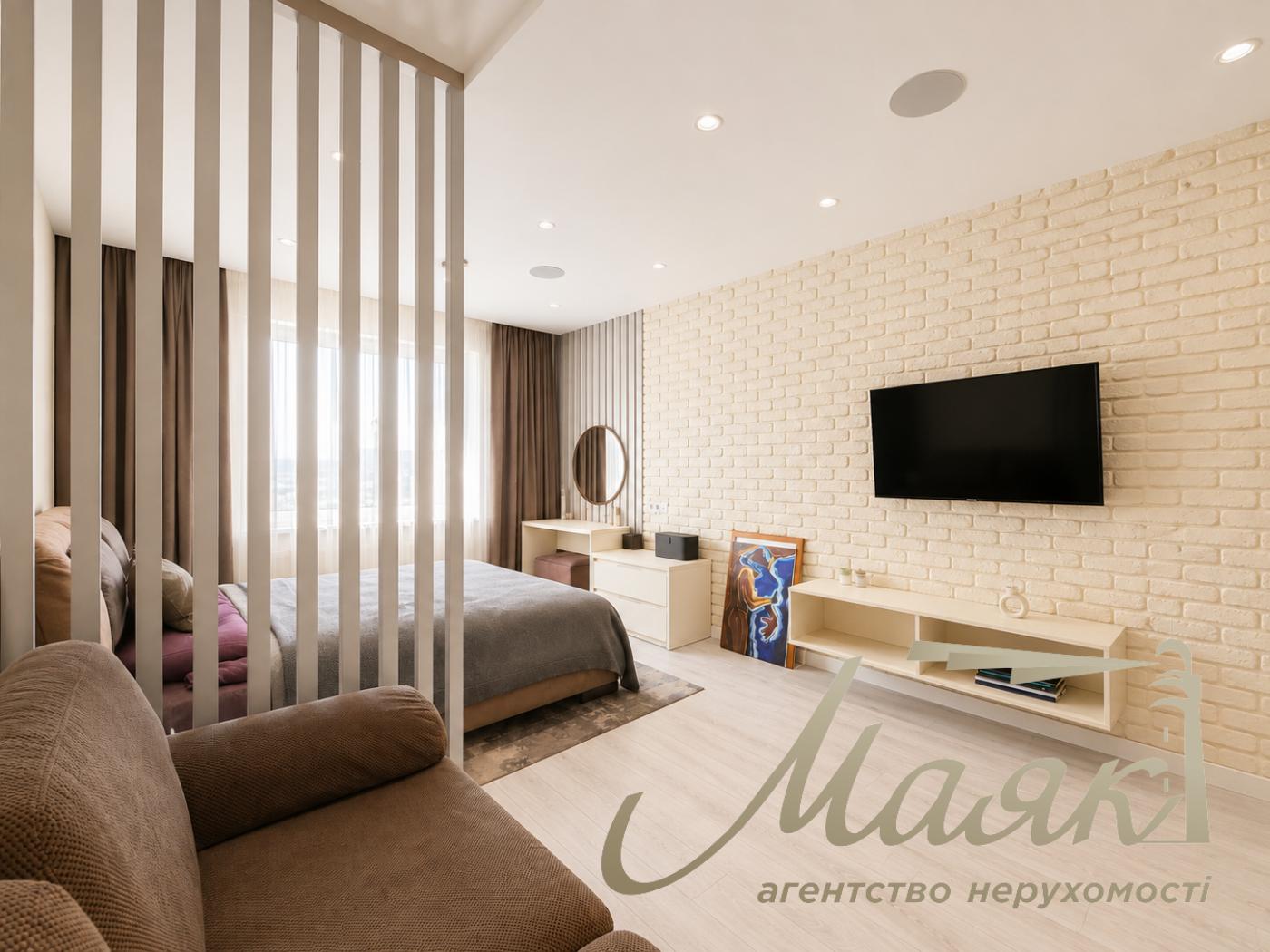 Продажа видовой 1-комнатной квартиры 54,4 м² , ЖК The Lakes , Голосеевский район, Киев,по адресу переулок Ясиноватский, 11.