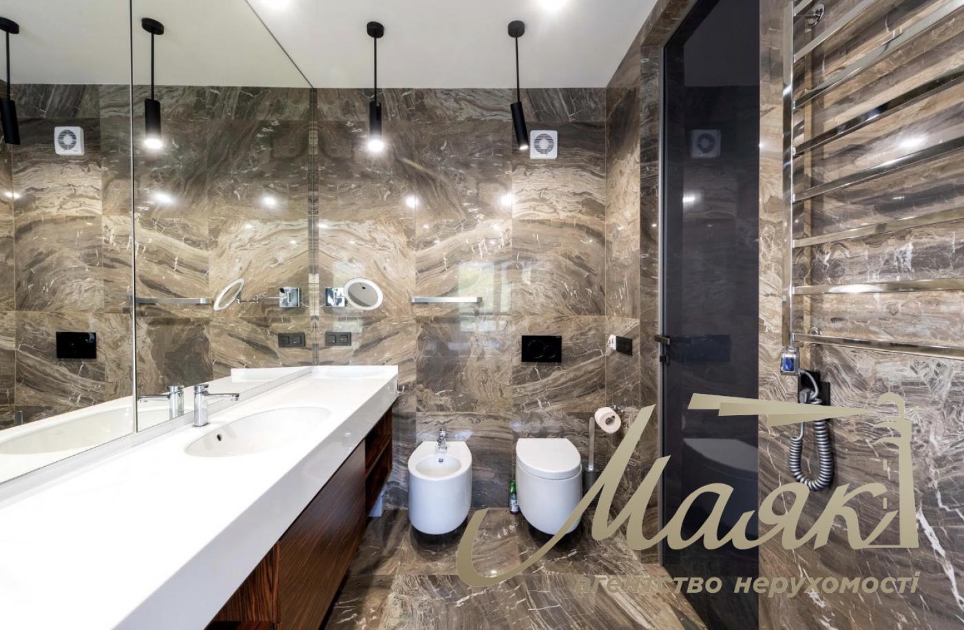Продаж 3 кімнатної квартири в ЖК Park Avenue VIP