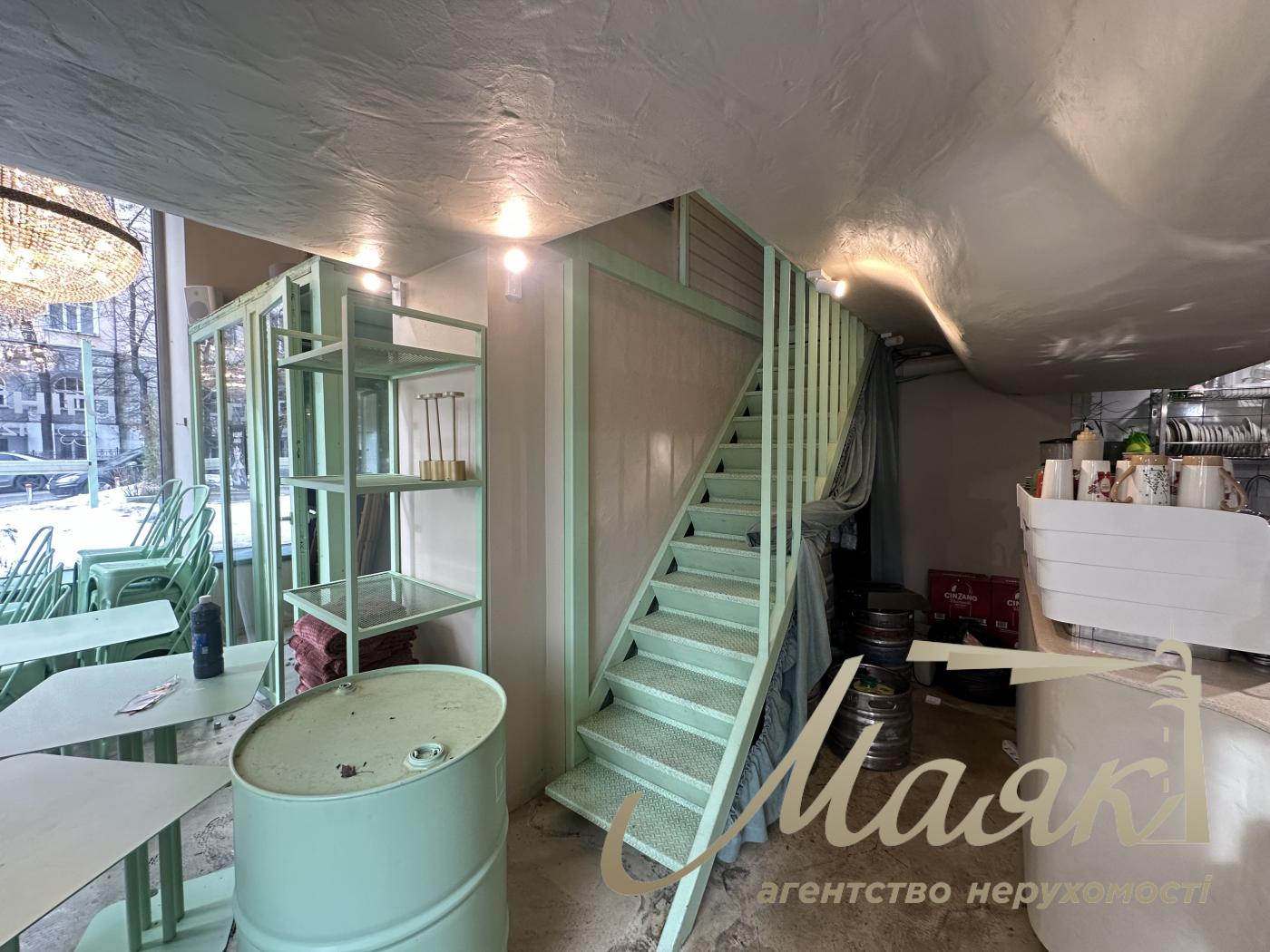 Оренда приміщення (65м2) по вул. Володимирська 69