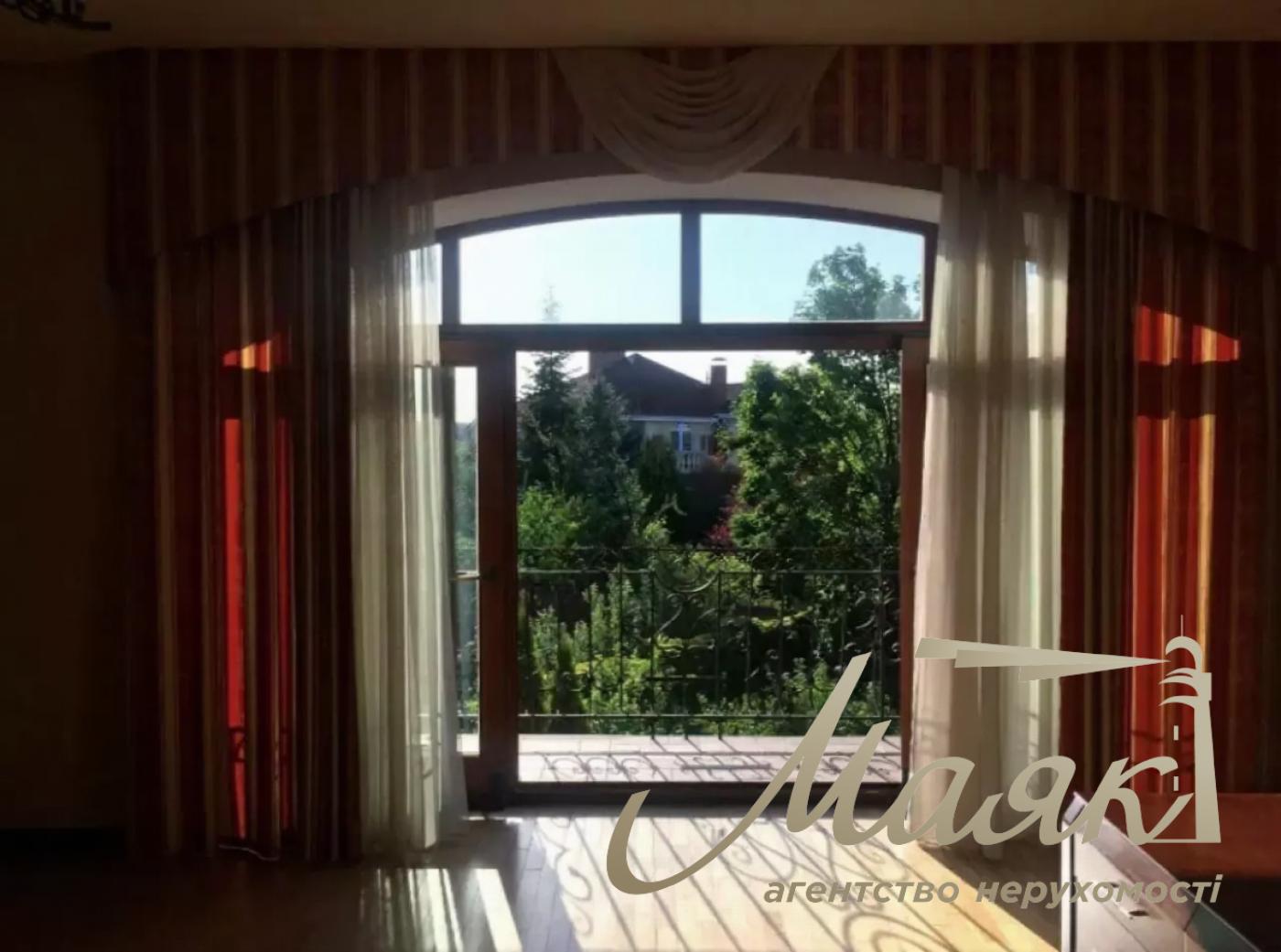 Продаж будинку Лісники 550м2, продаж будинку зі сховищем