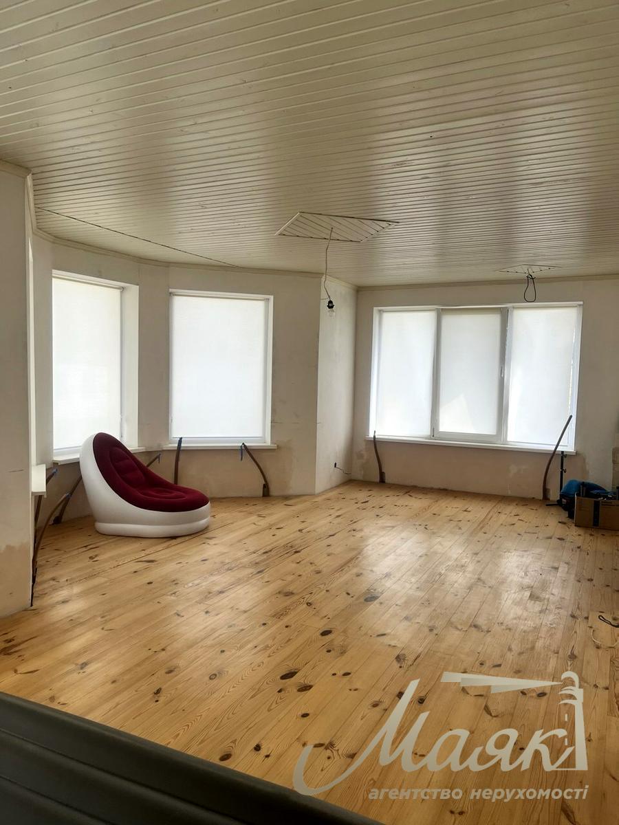 Продаж цегляного будинку 230 м² | Голосіївський район | Віта-Литовська (Чапаївка) вул. Лаврова, Київ, 10 хвилин від метро Видубичі