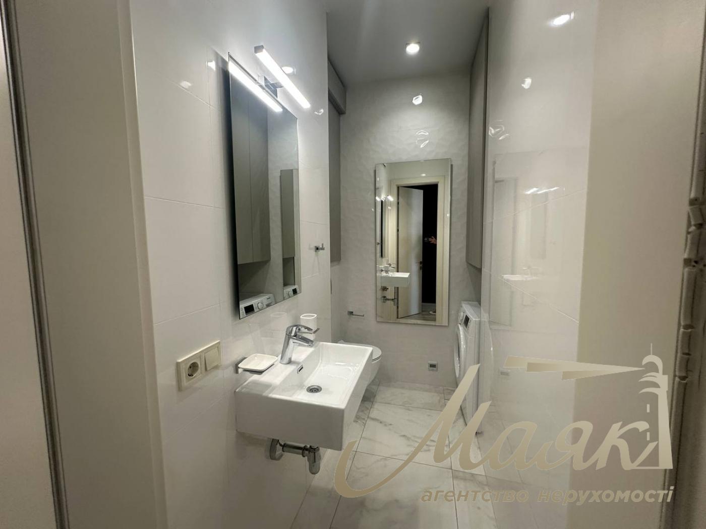 Оренда 2-кімнатної квартири площею 63 м² у ЖК «Atlantic Residences», вул. Антоновича, 118, станція метро «Палац України».