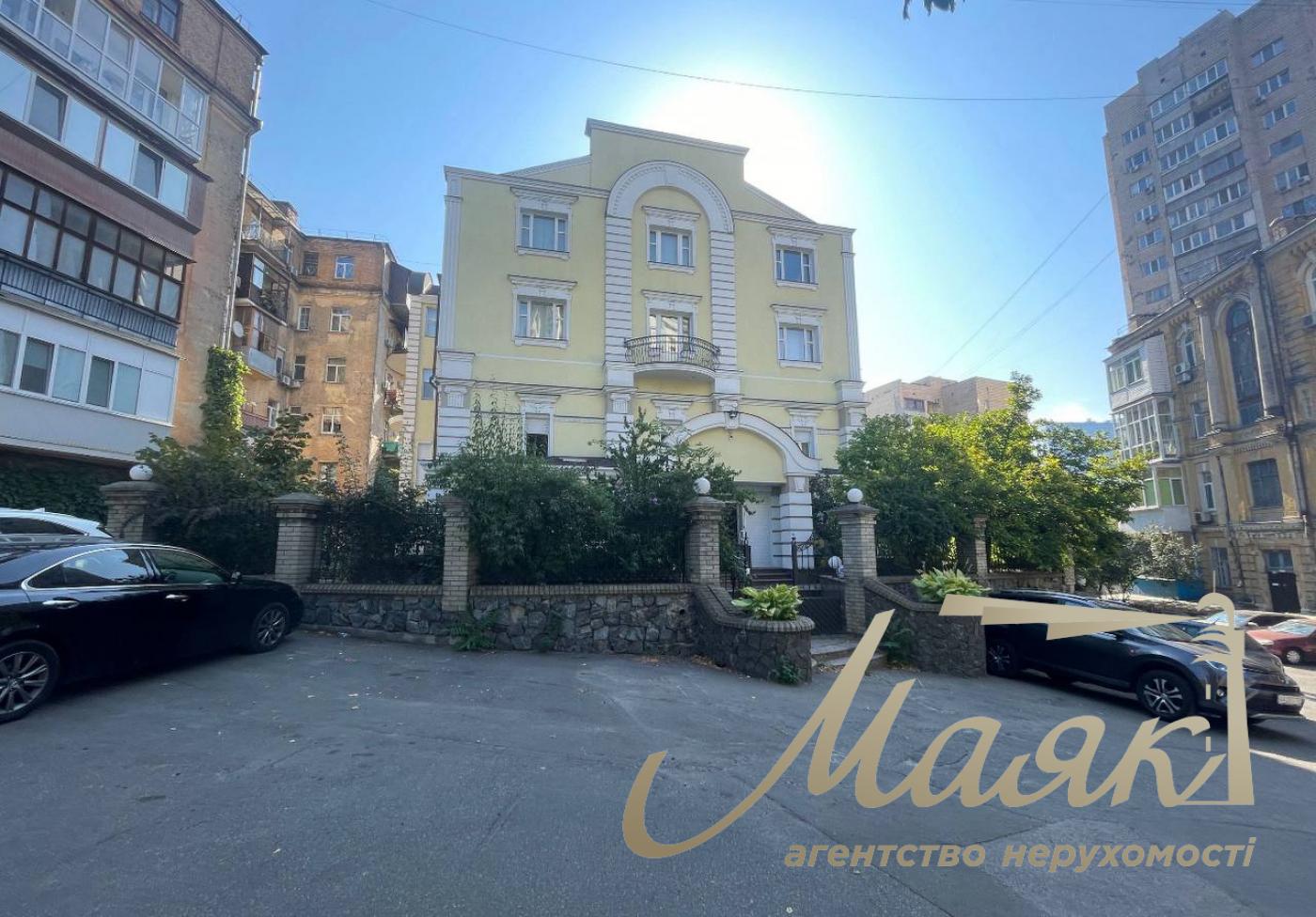 Оренда ОСЗ по вул.Саксагаснкого 67-Б, Центр.