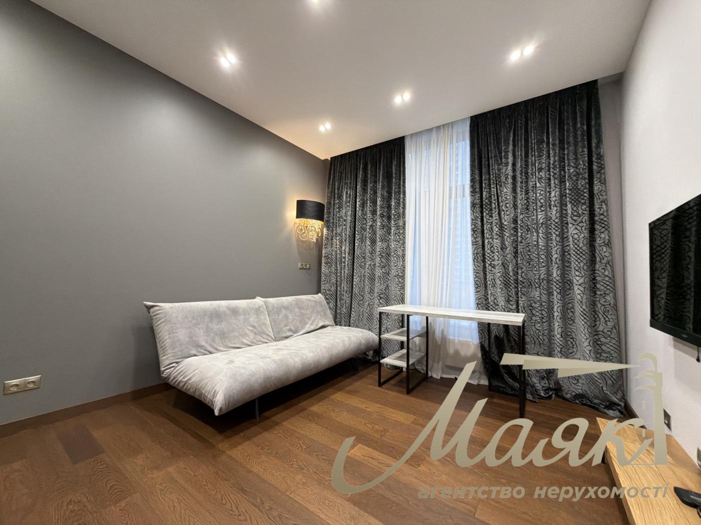 Rent 3-room apartment in LCD Novopecherskie Lipki str. Andriy Verkhoglyada (Mykhaila Dragomirov), 11-V