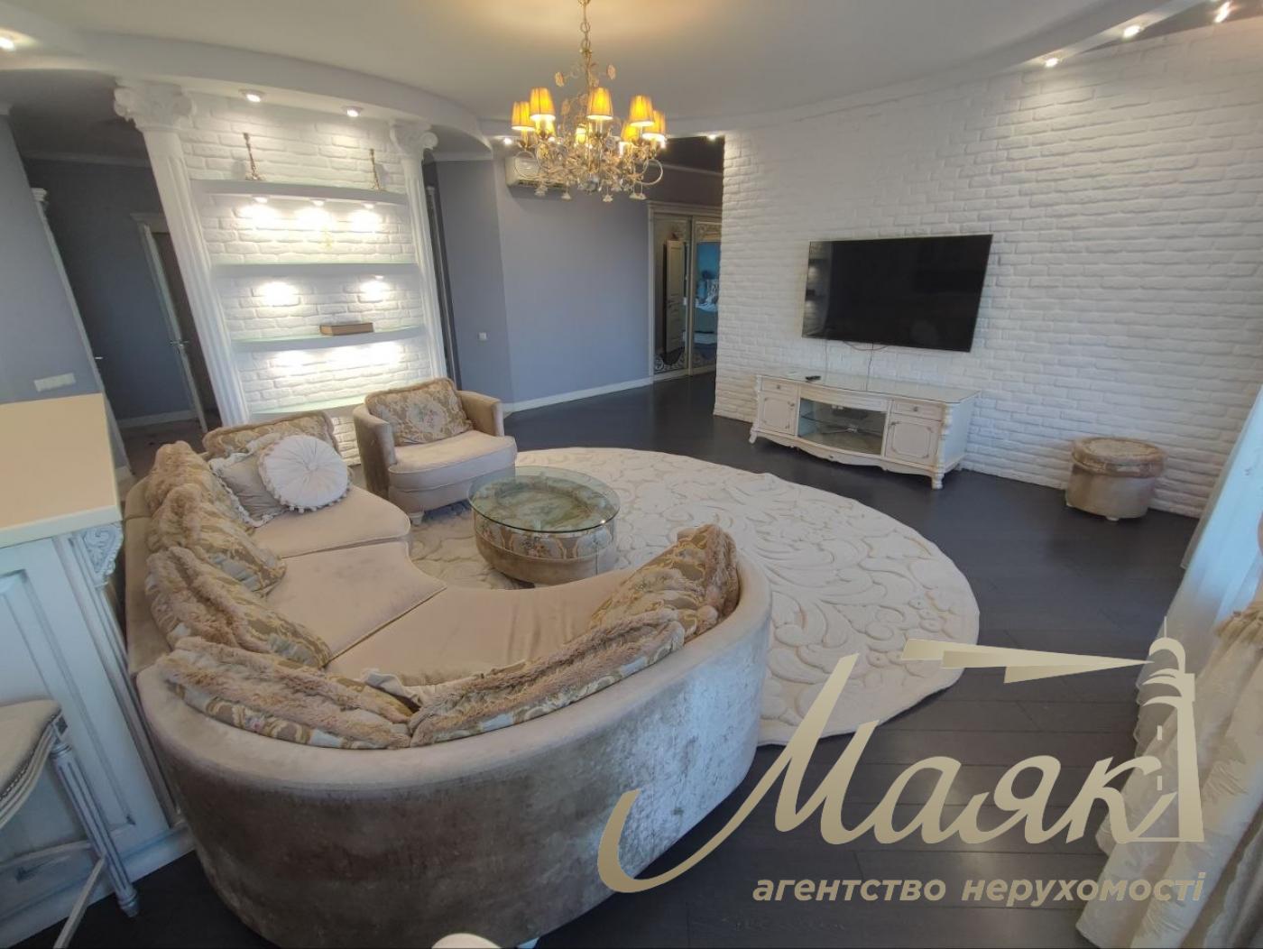 3-Bedroom Apartment for Rent, Diplomat Hall Residential Complex, 140 sq. m.
