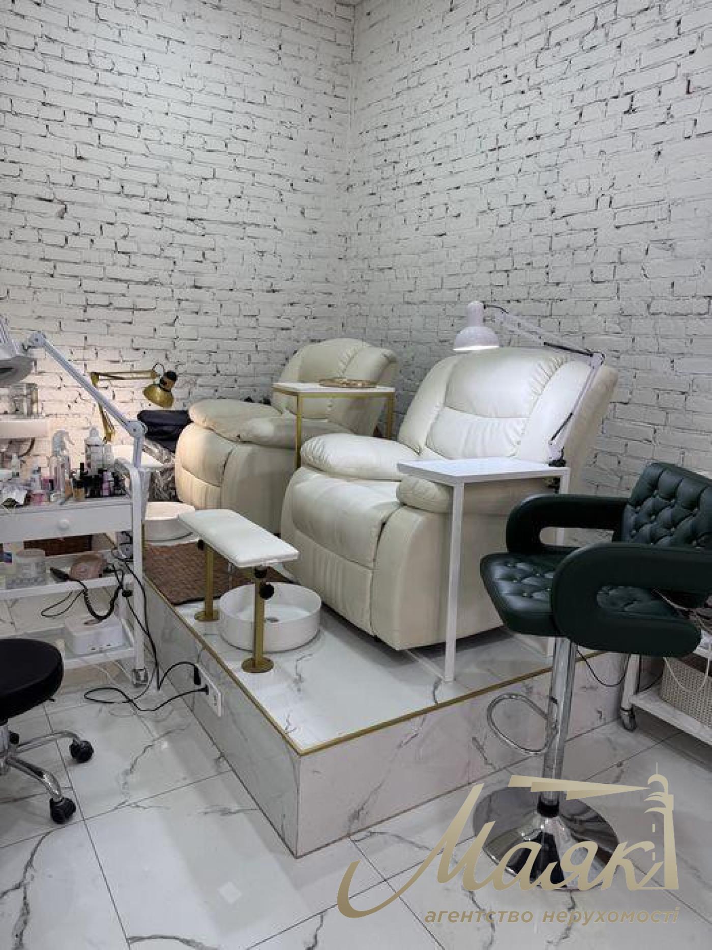 Оренда комерційного приміщення ЖК Бульвар Фонтанів, вул. Саперне поле