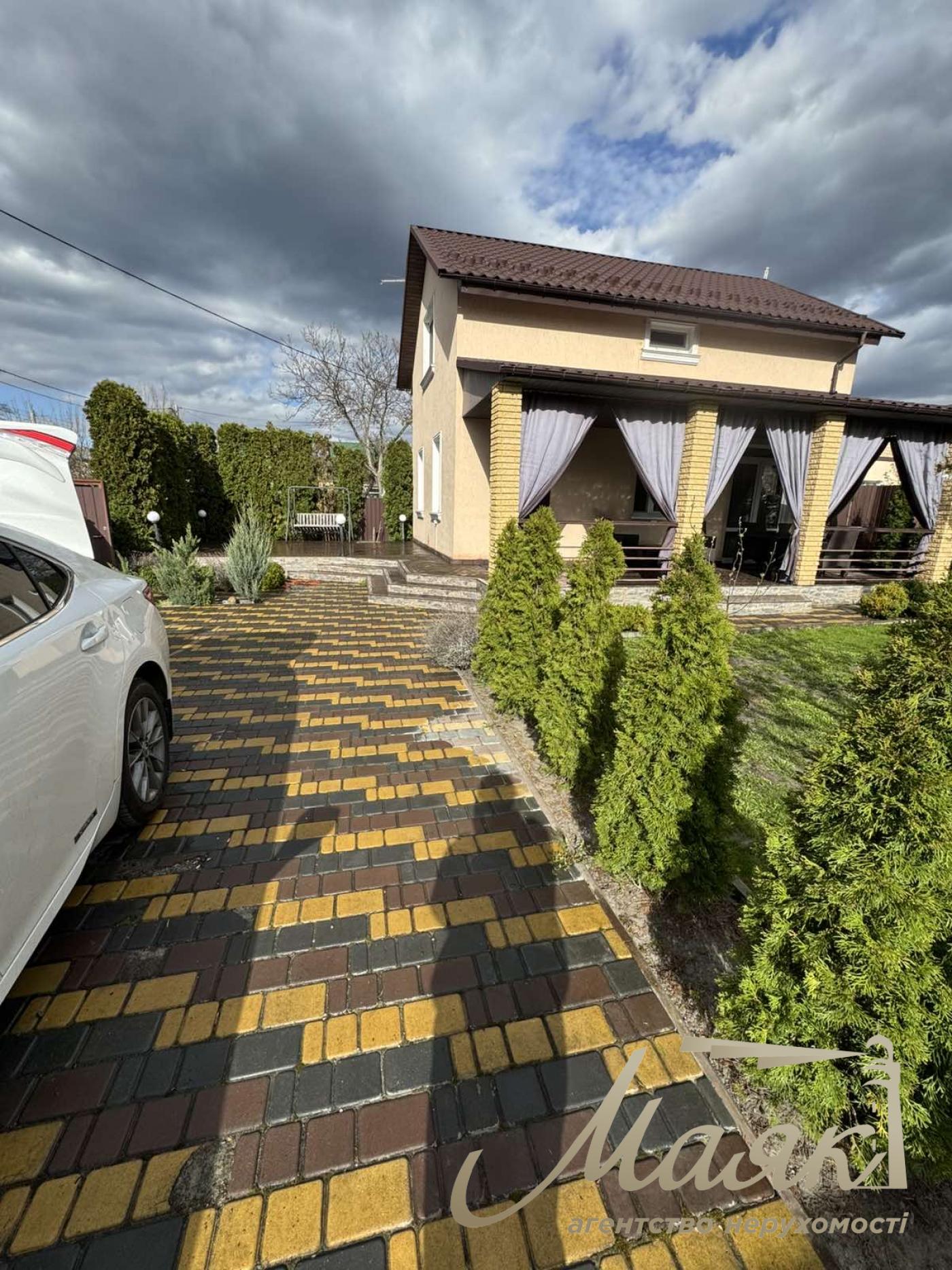 Rent 2-storey house 120m2, Goloseevsky district