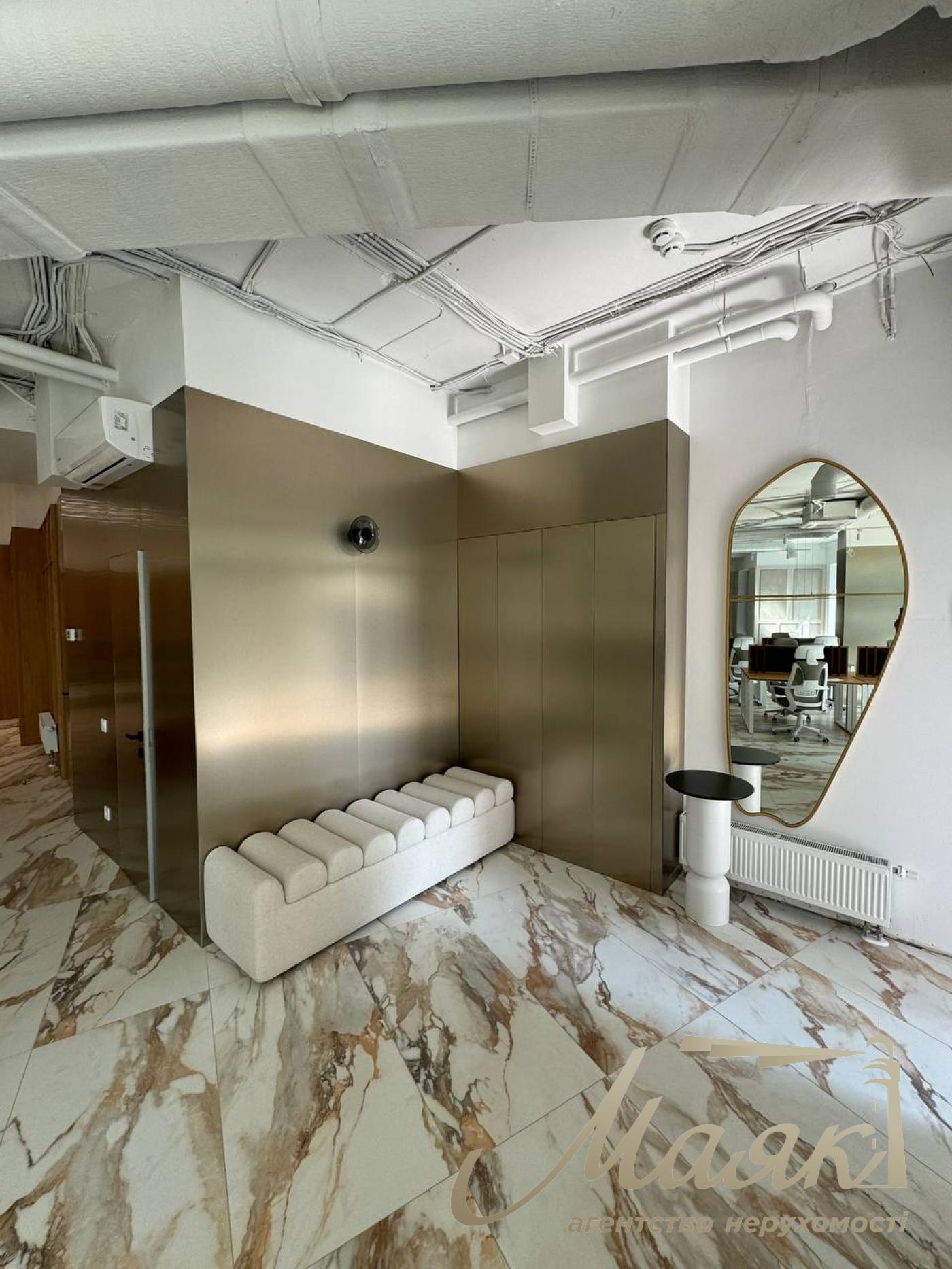 Оренда мебльованого офісу (300м2) у ЖК Busov Hill