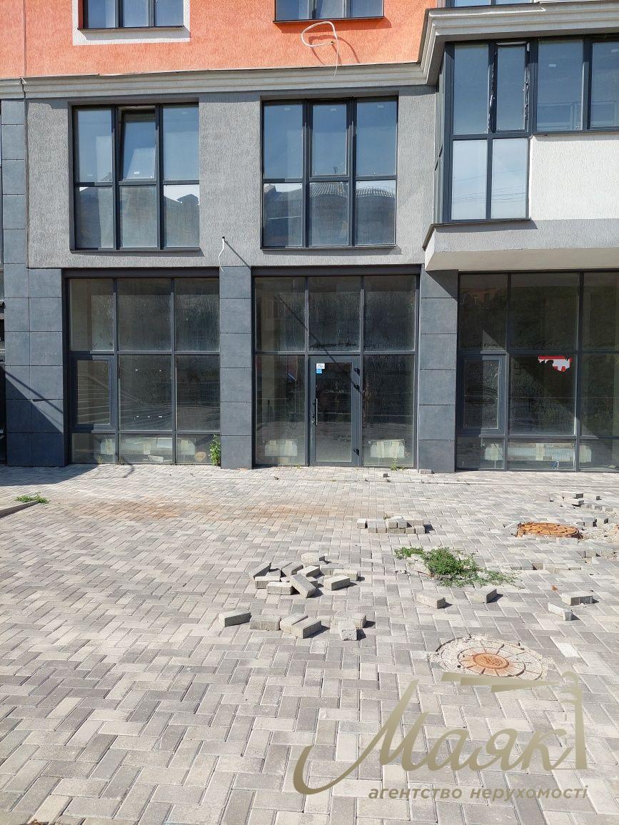 Оренда комерційного фасадного приміщення 168м2, вул.Загорівська 17-21.
