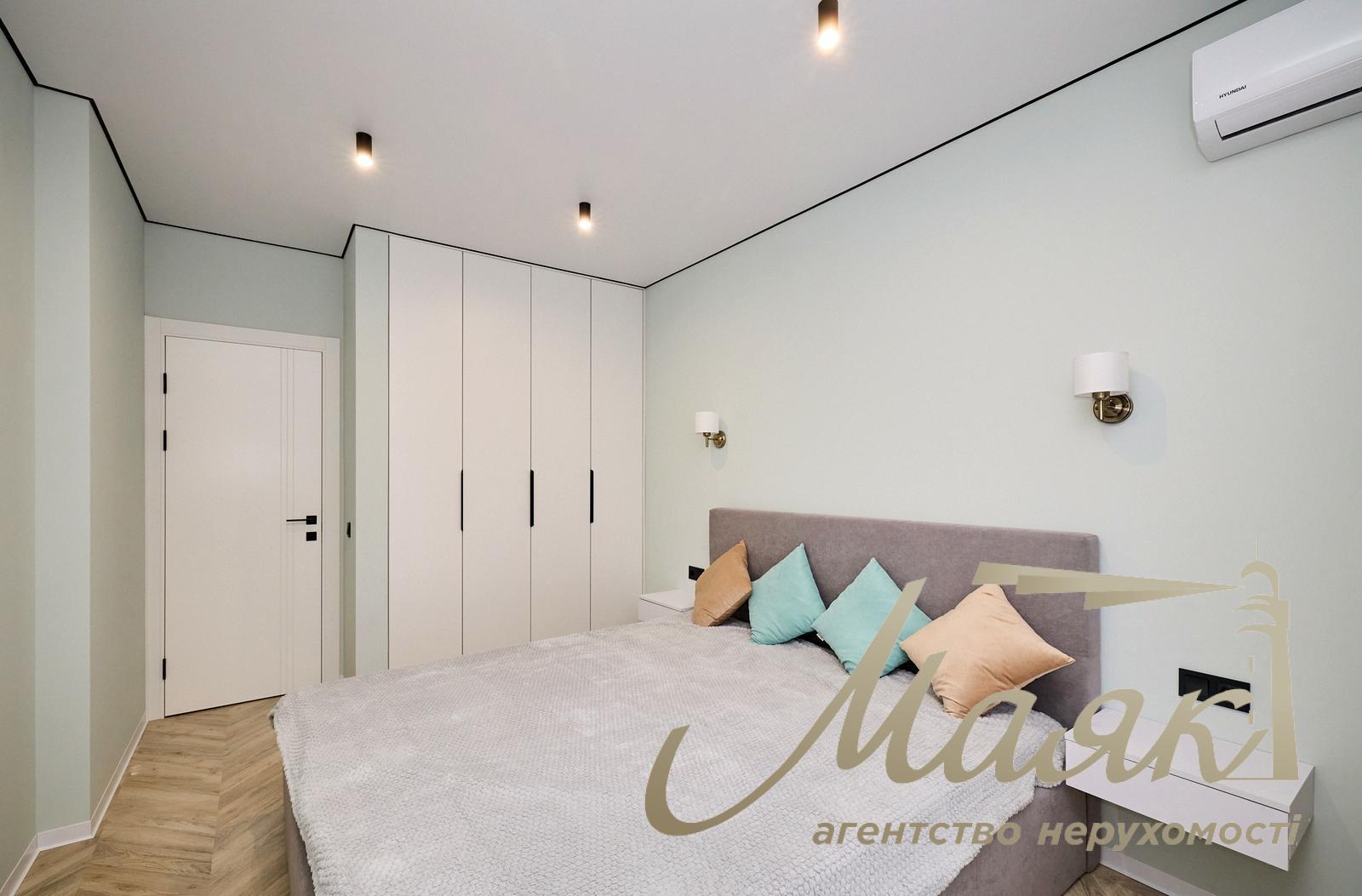 For sale 1-bedroom apartment 43m2 LCD Varshavsky 3, vul. Vsevoloda Zmienko, Vinogradar, Kiev